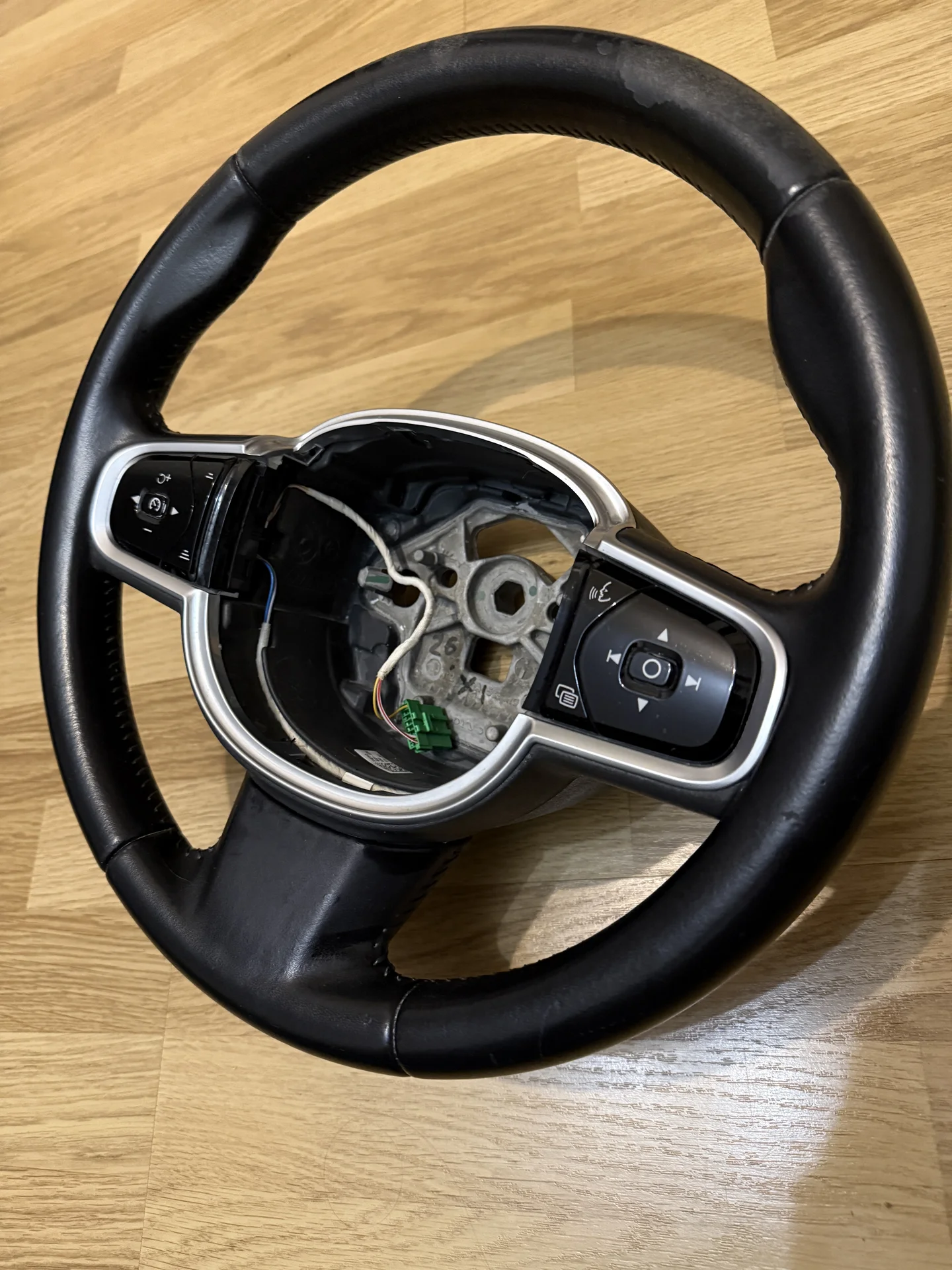 Рулевое колесо Vovlo v60 - миниатюра 2
