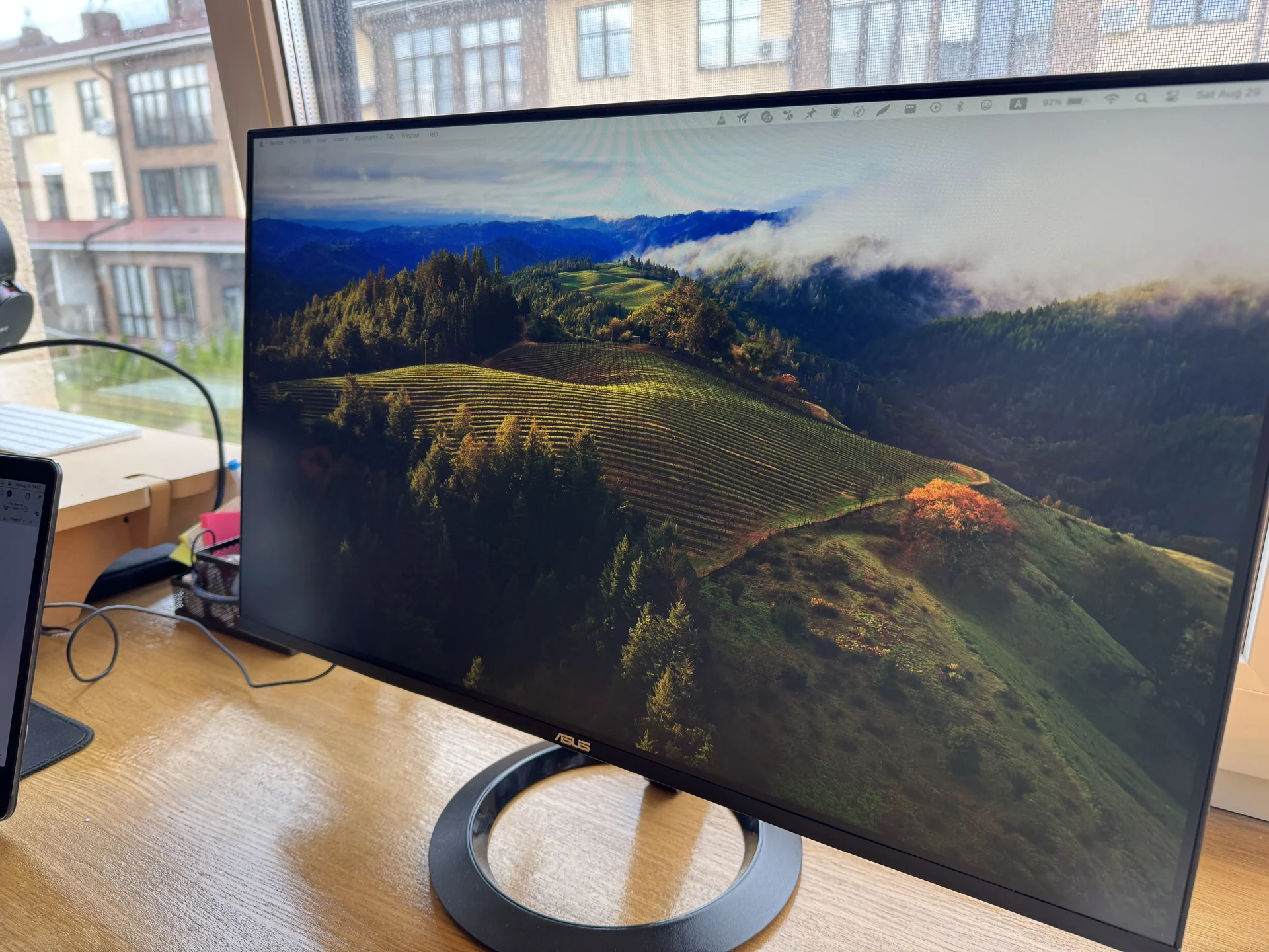 Монитор Asus VZ24EHE - миниатюра 3