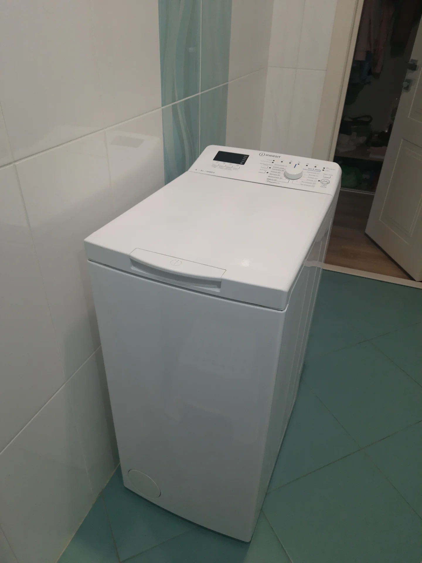 стиральная машина indesit BTW D51052 (RF) - изображение 1