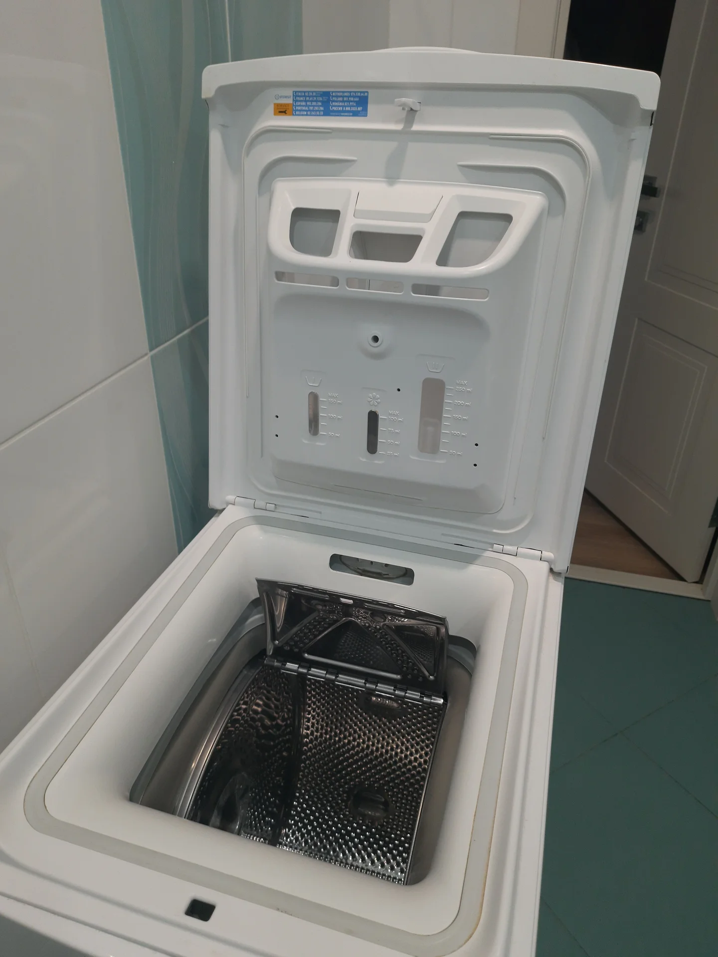 стиральная машина indesit BTW D51052 (RF) - миниатюра 2