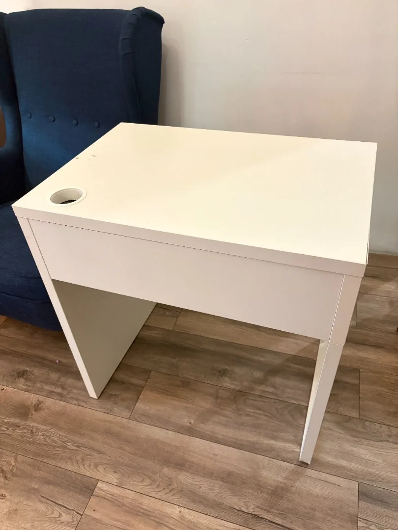 Стол IKEA MICKE - изображение 1