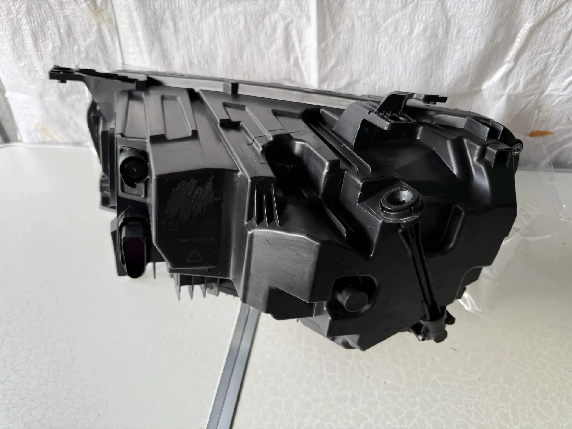 Фары для Geely Monjaro 7051047400/7051047300 - миниатюра 5