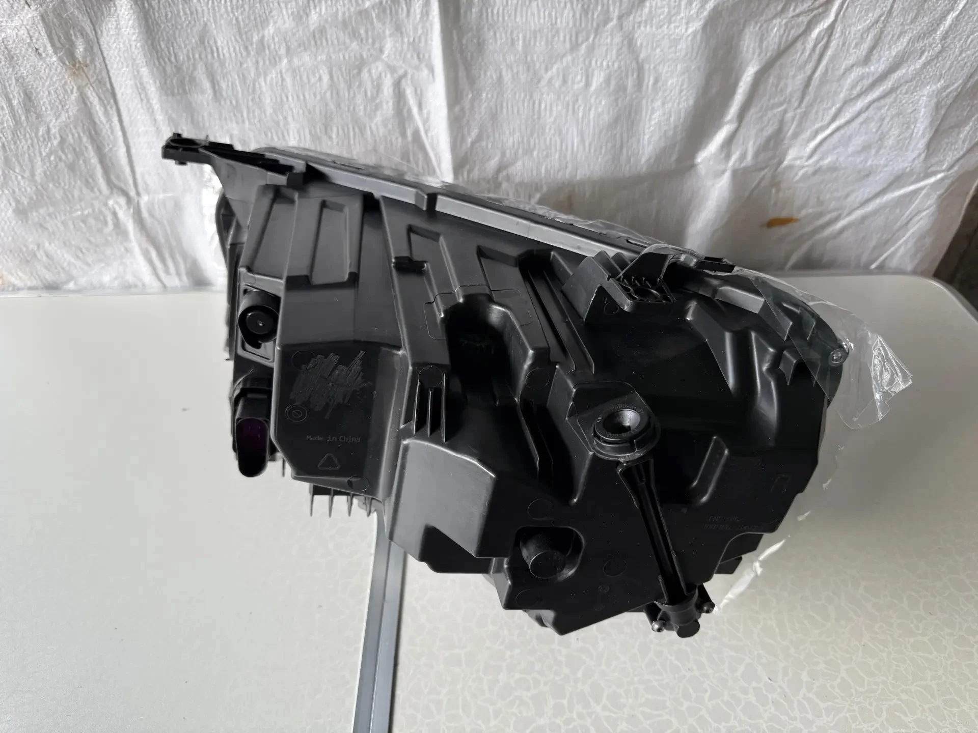 Фары для Geely Monjaro 7051047400/7051047300 - миниатюра 8