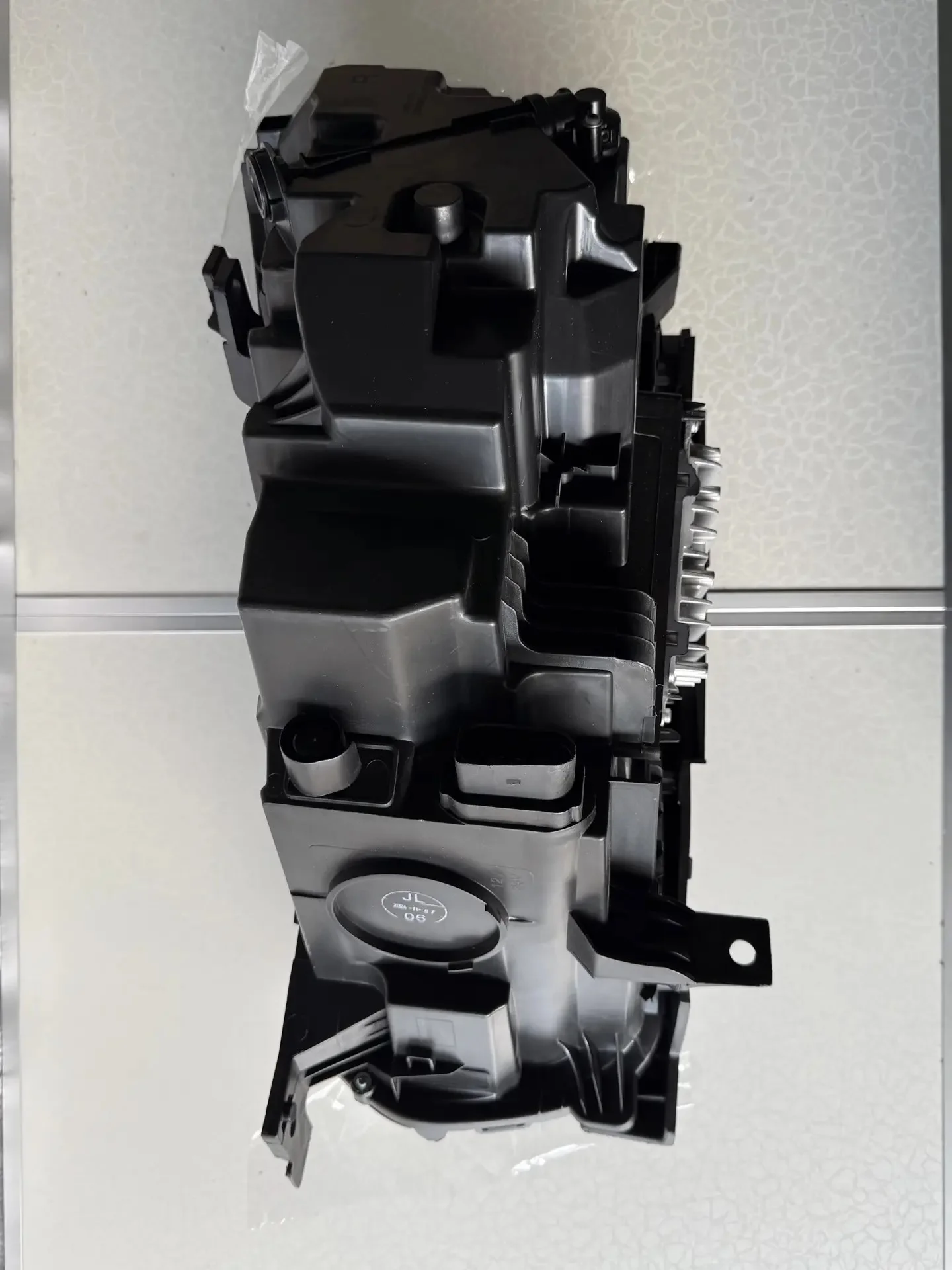Фары для Geely Monjaro 7051047400/7051047300 - миниатюра 10