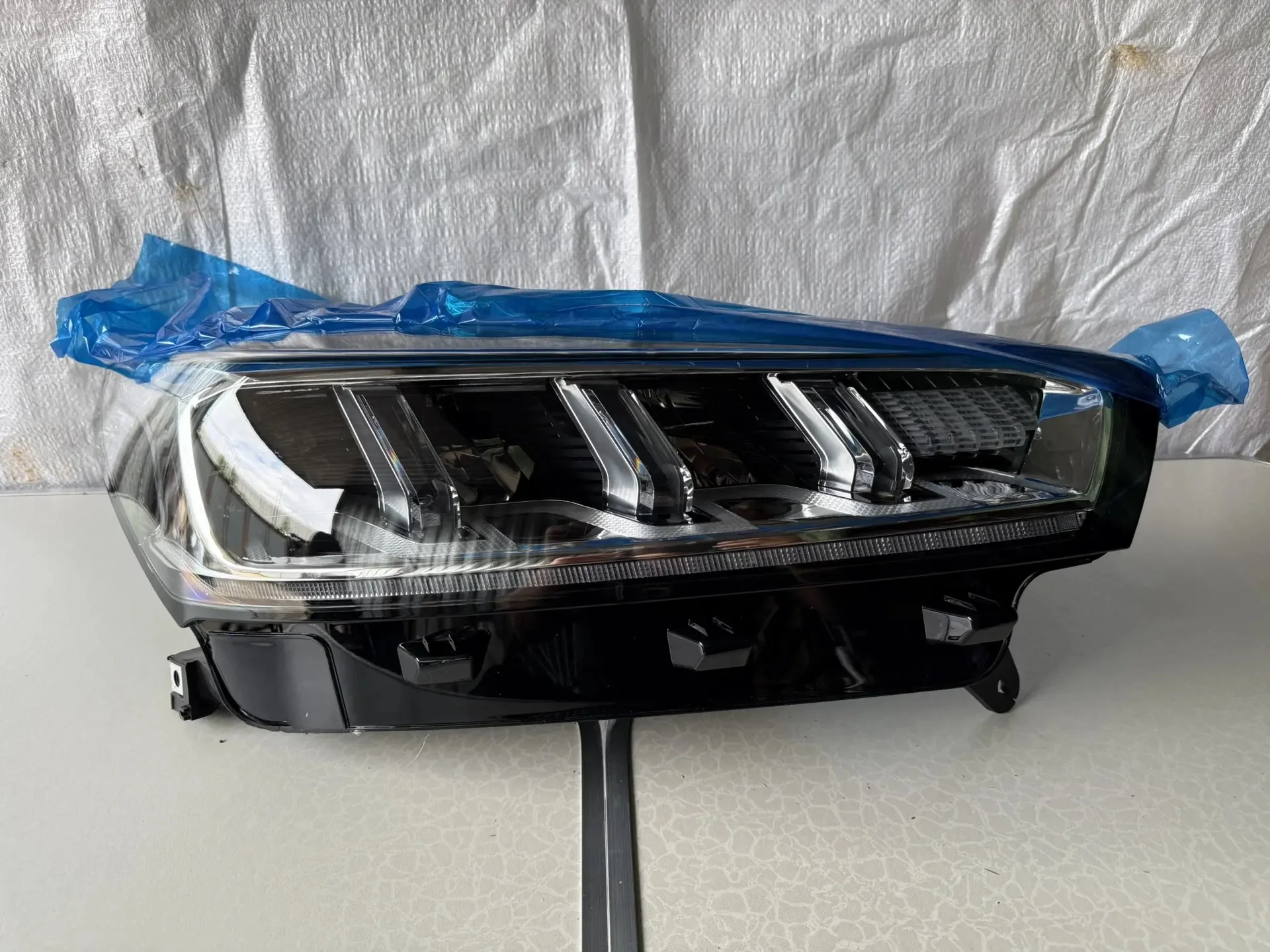 Фары Chery Tiggo 7 Pro 605000200AA/605000199AA - изображение 1