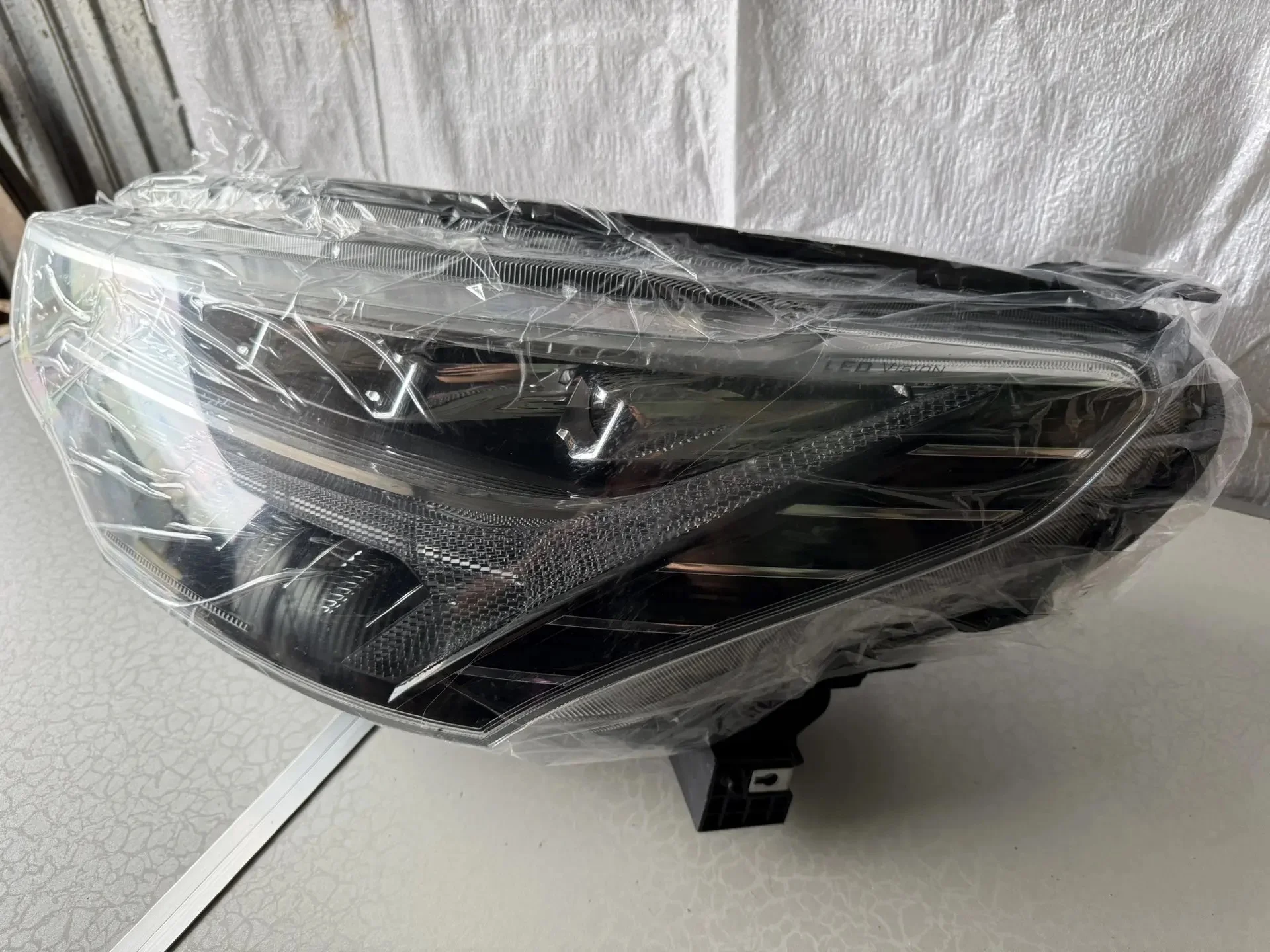 Фары Haval Jolion 4121104XSTO1A/4121105XST01A - миниатюра 2