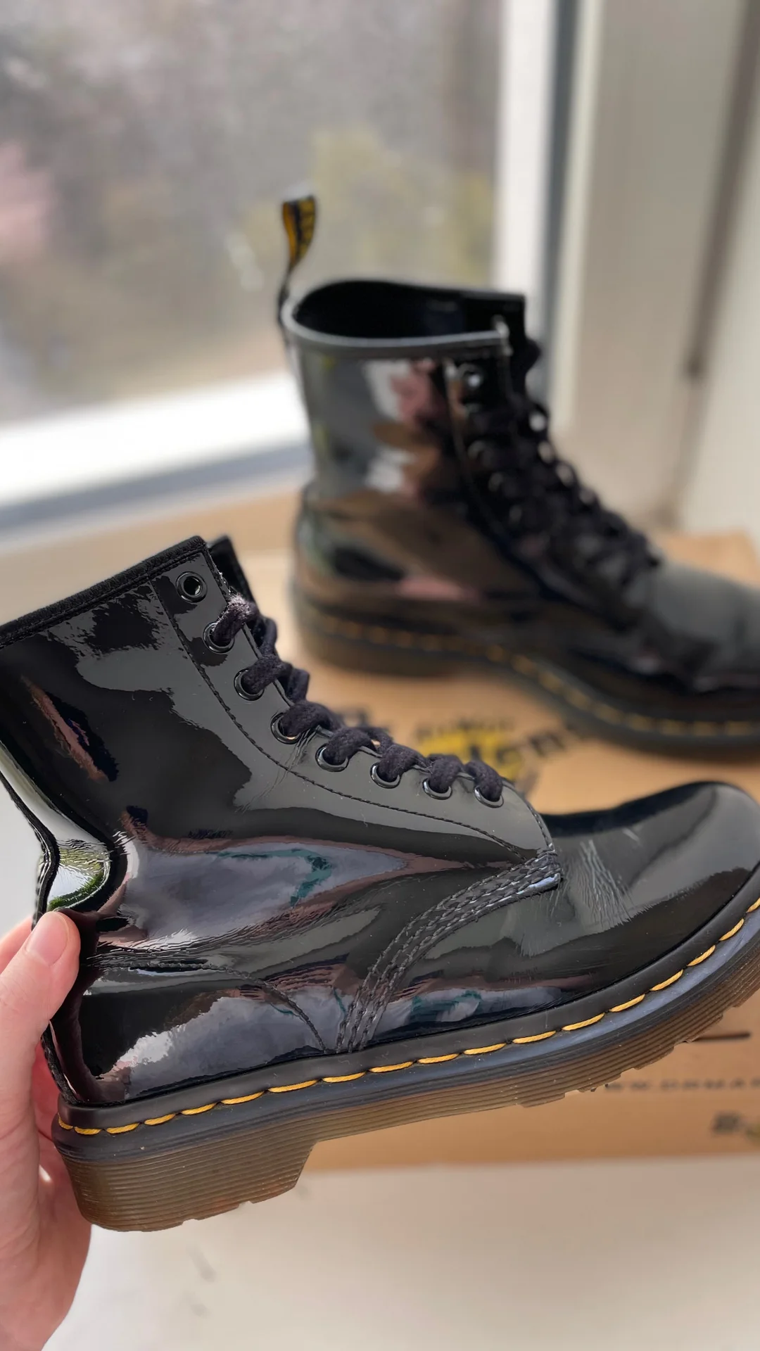 Женские ботинки Dr. Martens - миниатюра 2