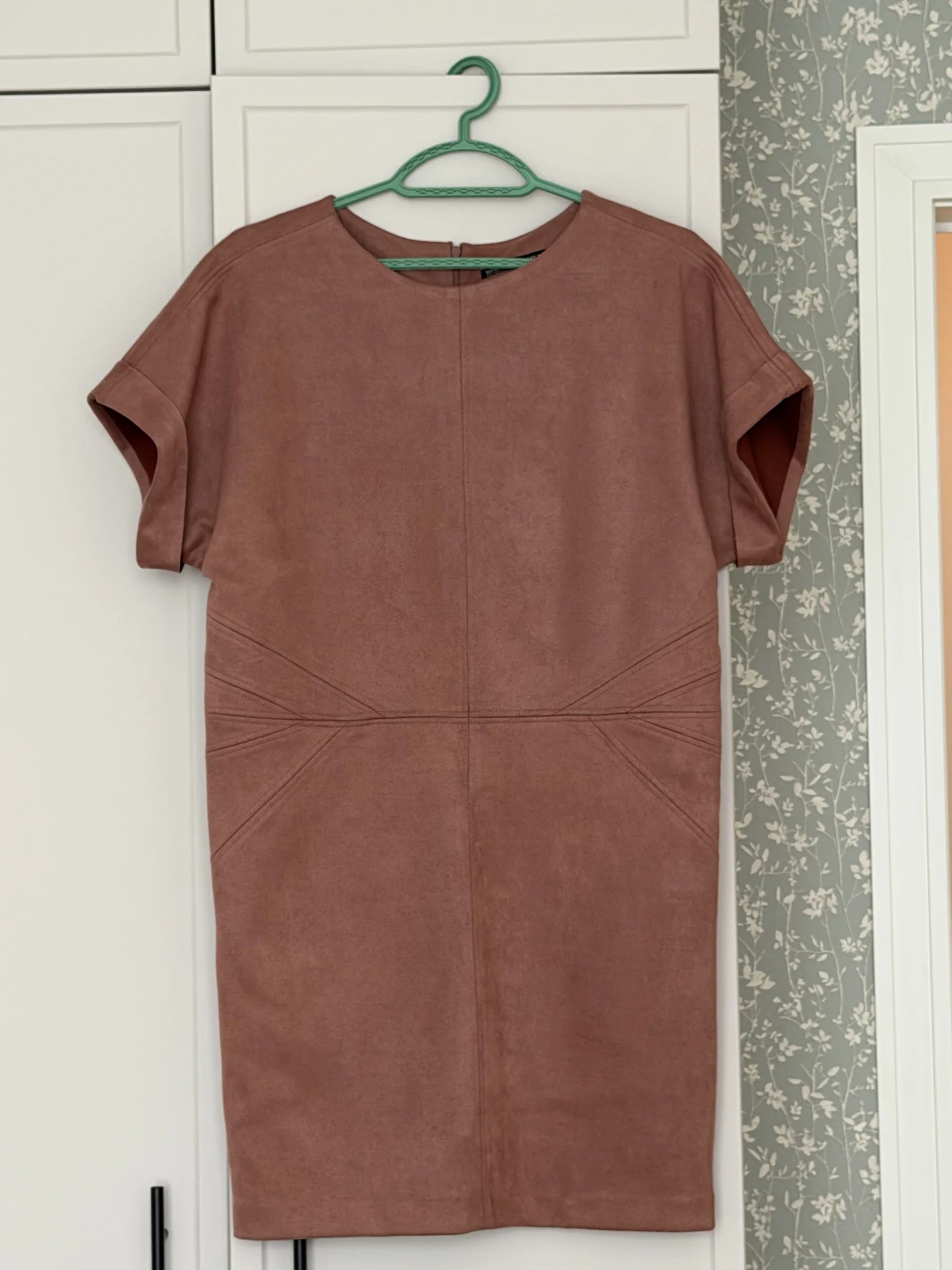 Платье из экозамши Love Republic 44 rus/38 eur - изображение 1