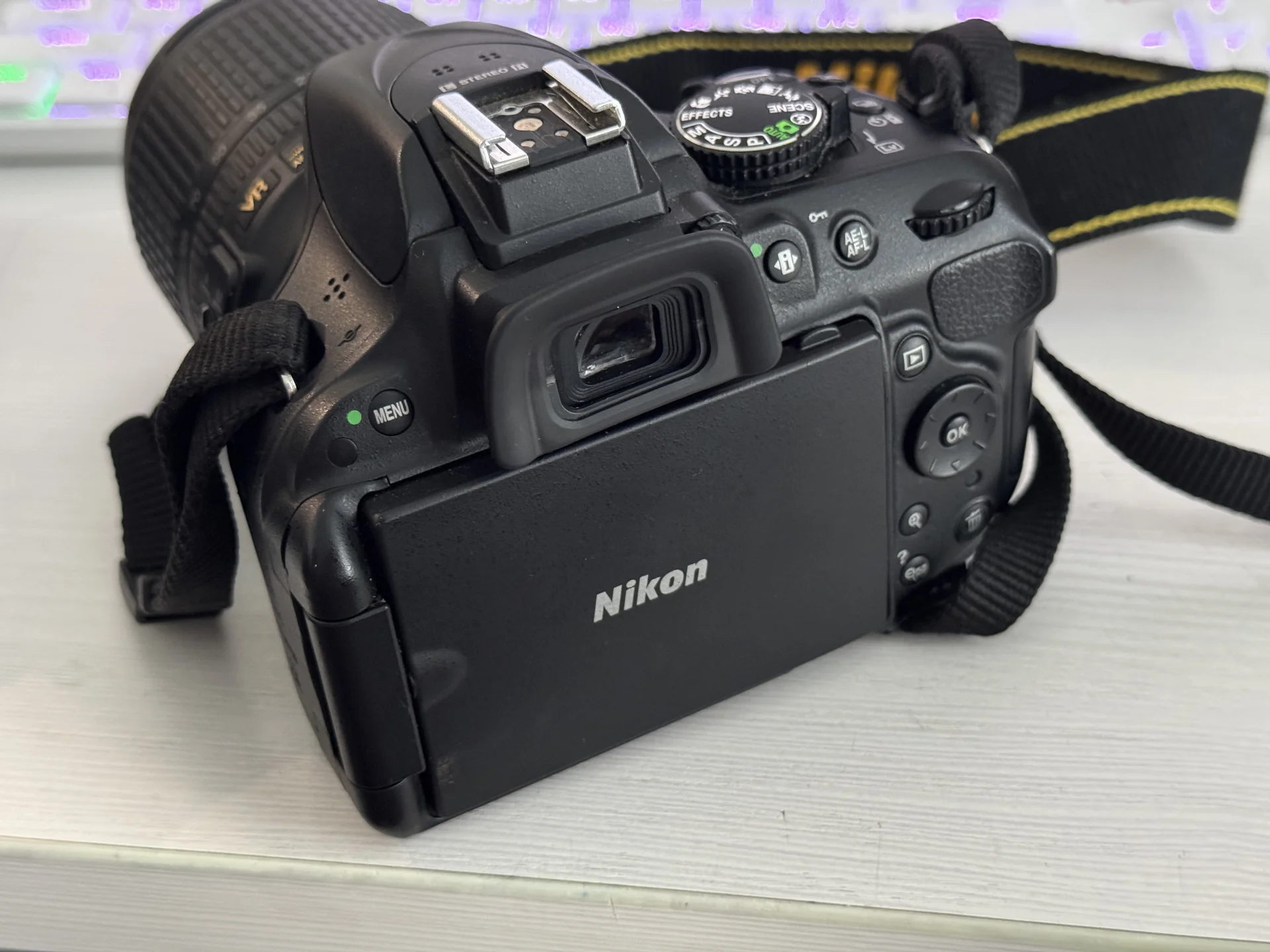 Зеркальный фотоаппарат Nikon D5200 + 18-105mm VR - миниатюра 5