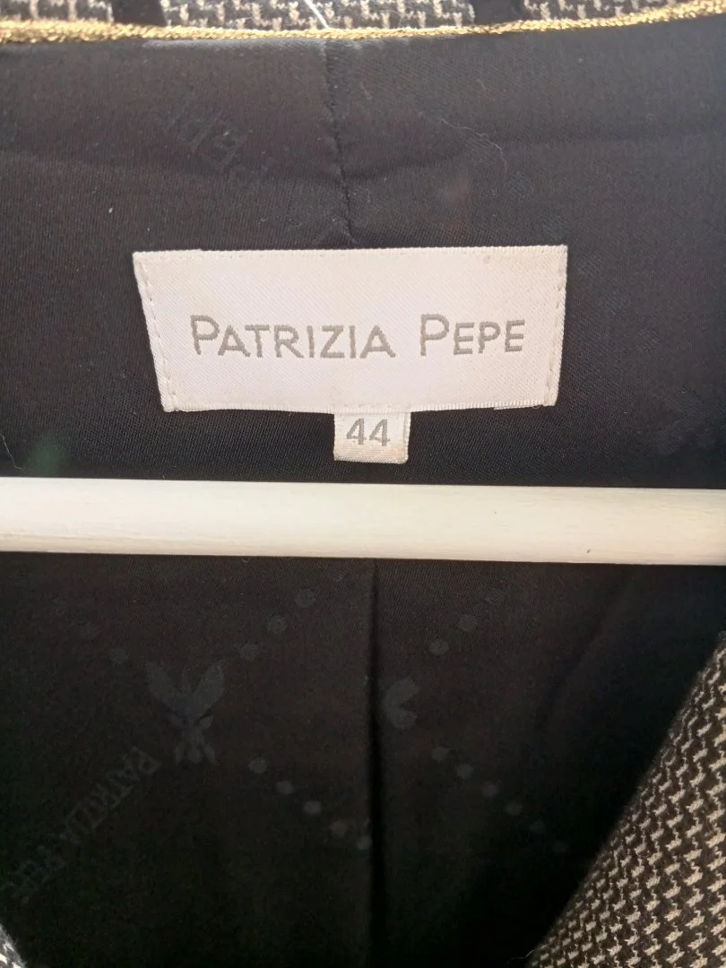 Patrizia pepe пиджак. Оригинал. Италия - миниатюра 4