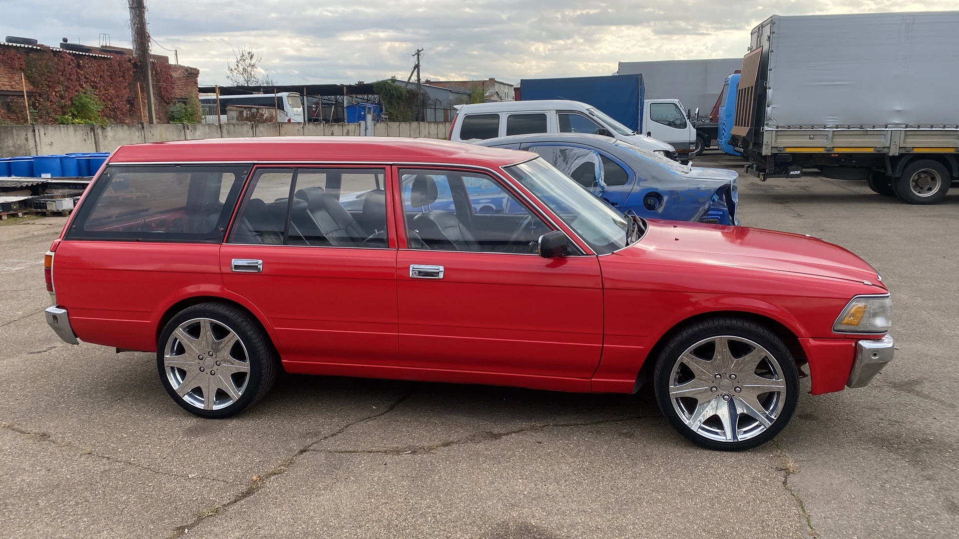 toyota crown gs 130 - миниатюра 2