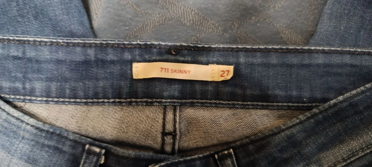 Джинсы женские Levis 711 skinny - миниатюра 3