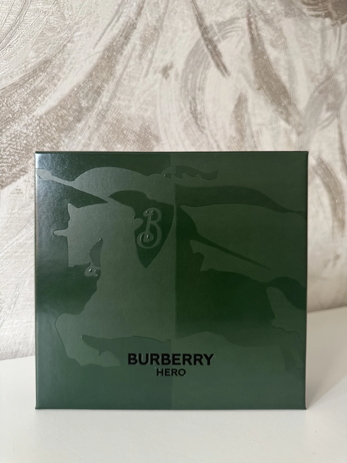 Burberry hero подарочный парфюмерный набор - миниатюра 2