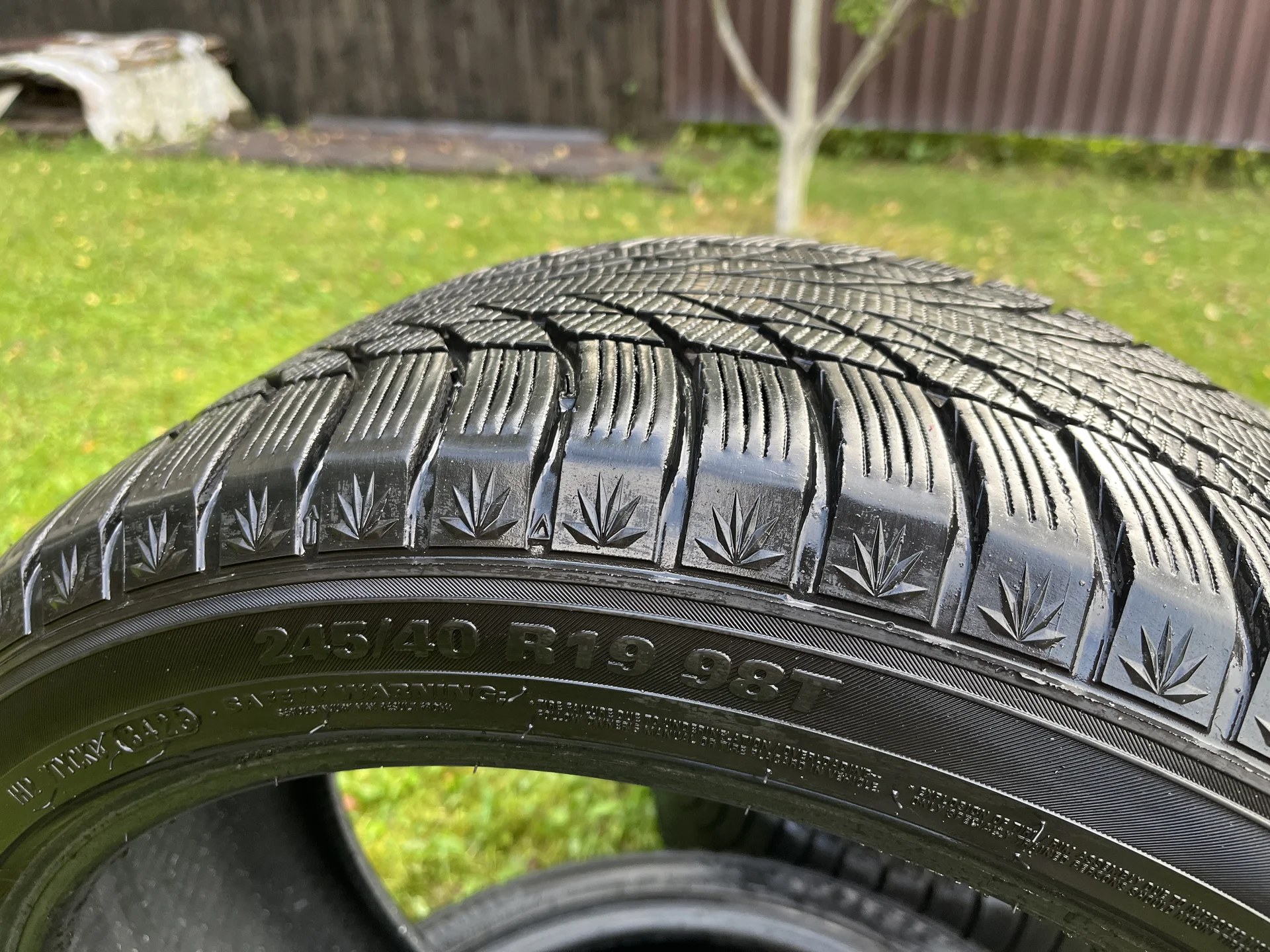 Kumho WinterCraft Ice wi51 245/40 R19 - миниатюра 8