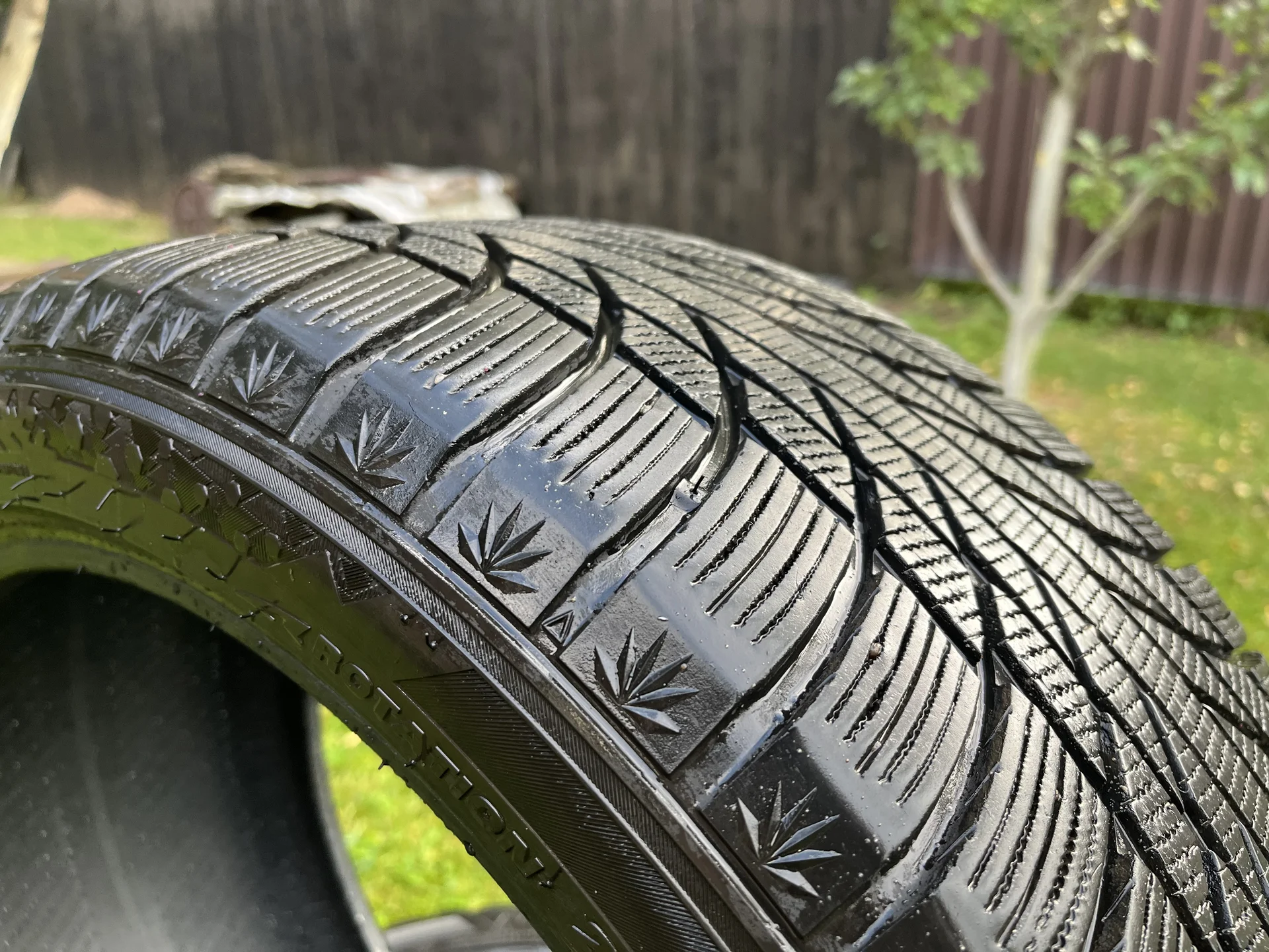 Kumho WinterCraft Ice wi51 245/40 R19 - миниатюра 13