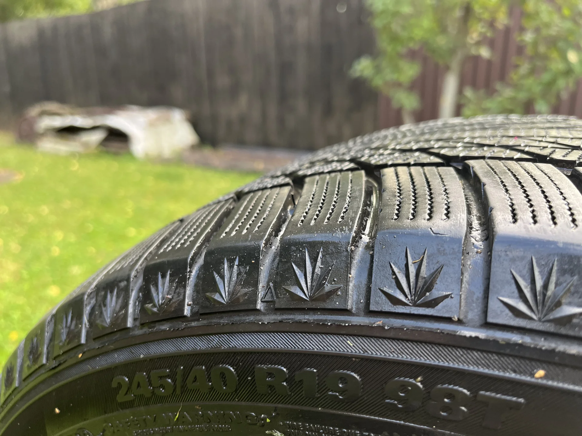 Kumho WinterCraft Ice wi51 245/40 R19 - миниатюра 14