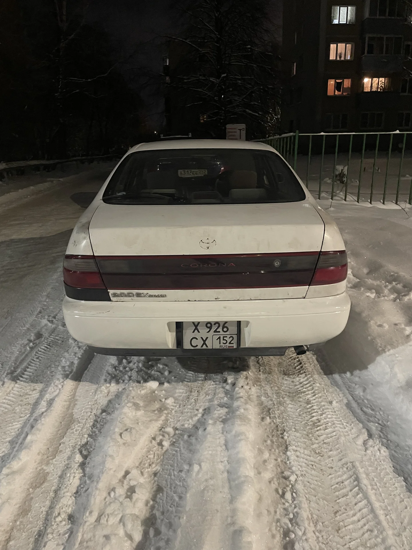 toyota corona - миниатюра 3