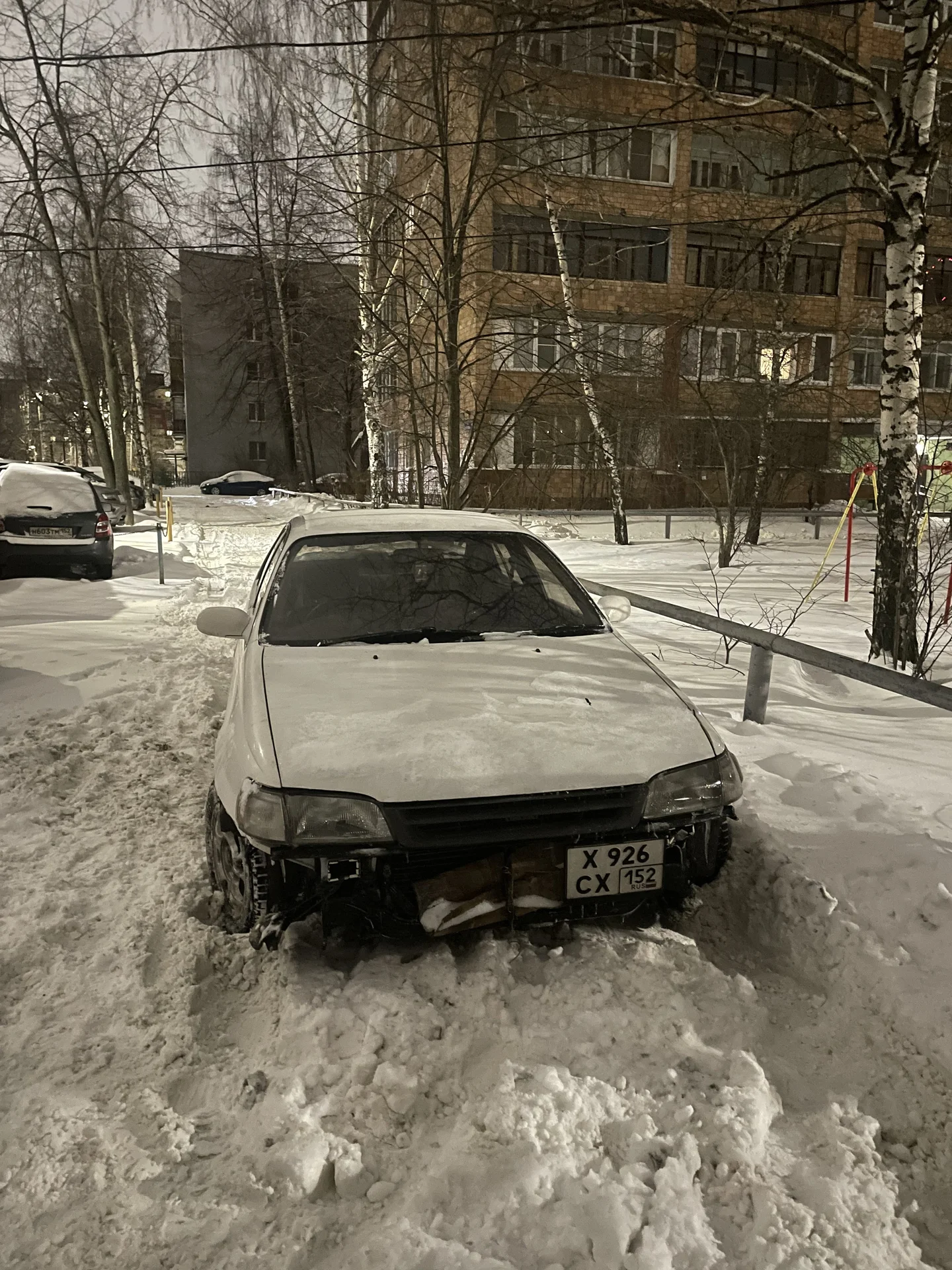toyota corona - миниатюра 5