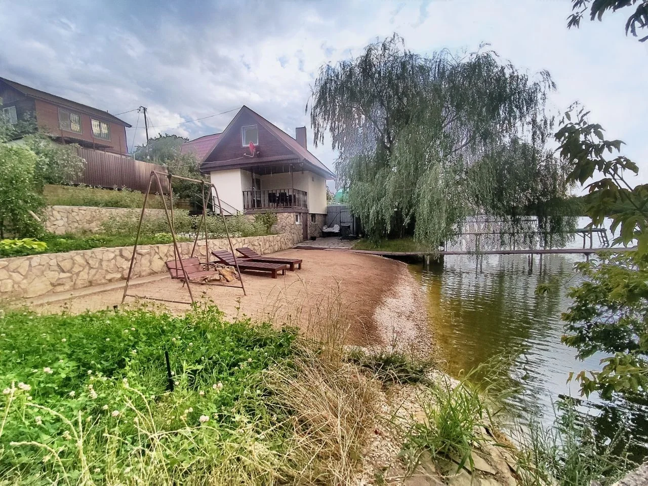 Уютный дом на берегу реки🏡🏖 - миниатюра 3