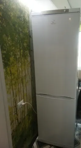 холодильник indesit