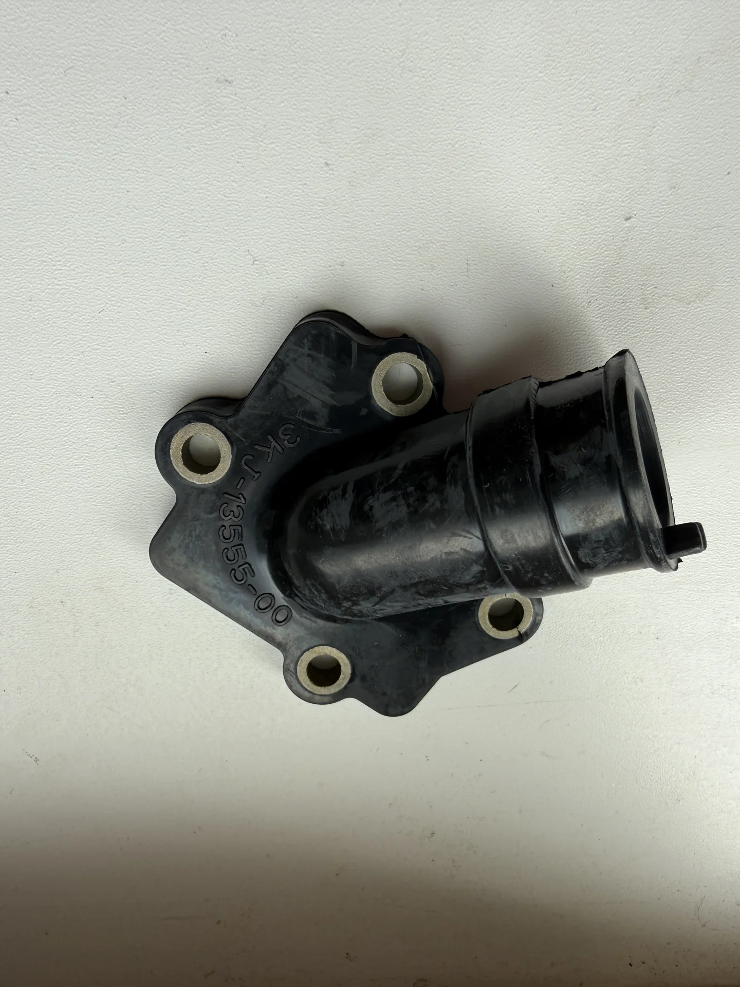 Впускной коллектор карбюратора 3KJ-13555-00 - изображение 1