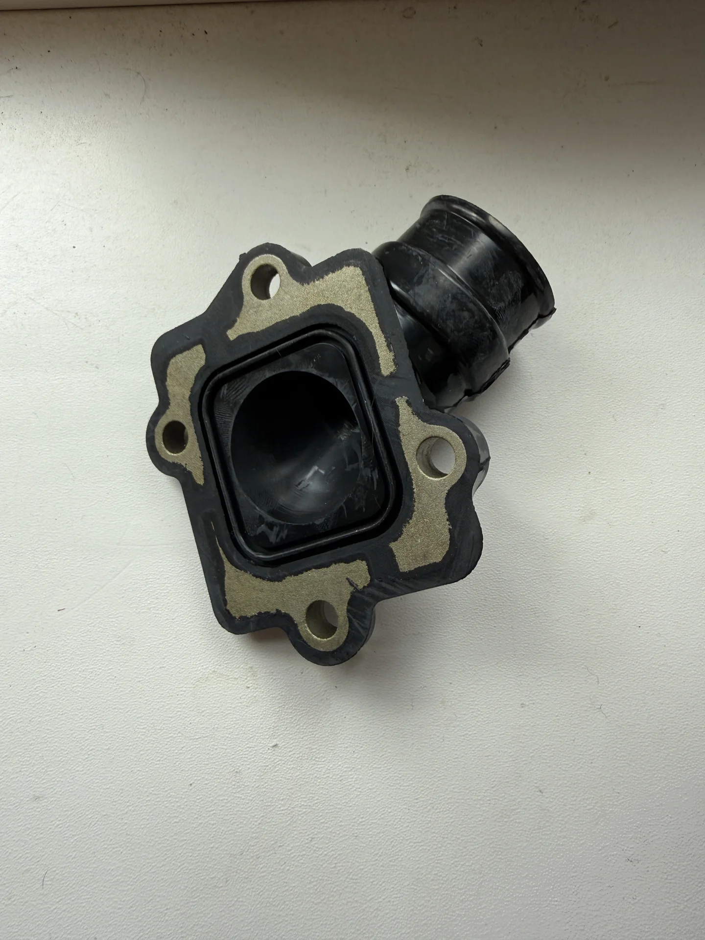 Впускной коллектор карбюратора 3KJ-13555-00 - миниатюра 4