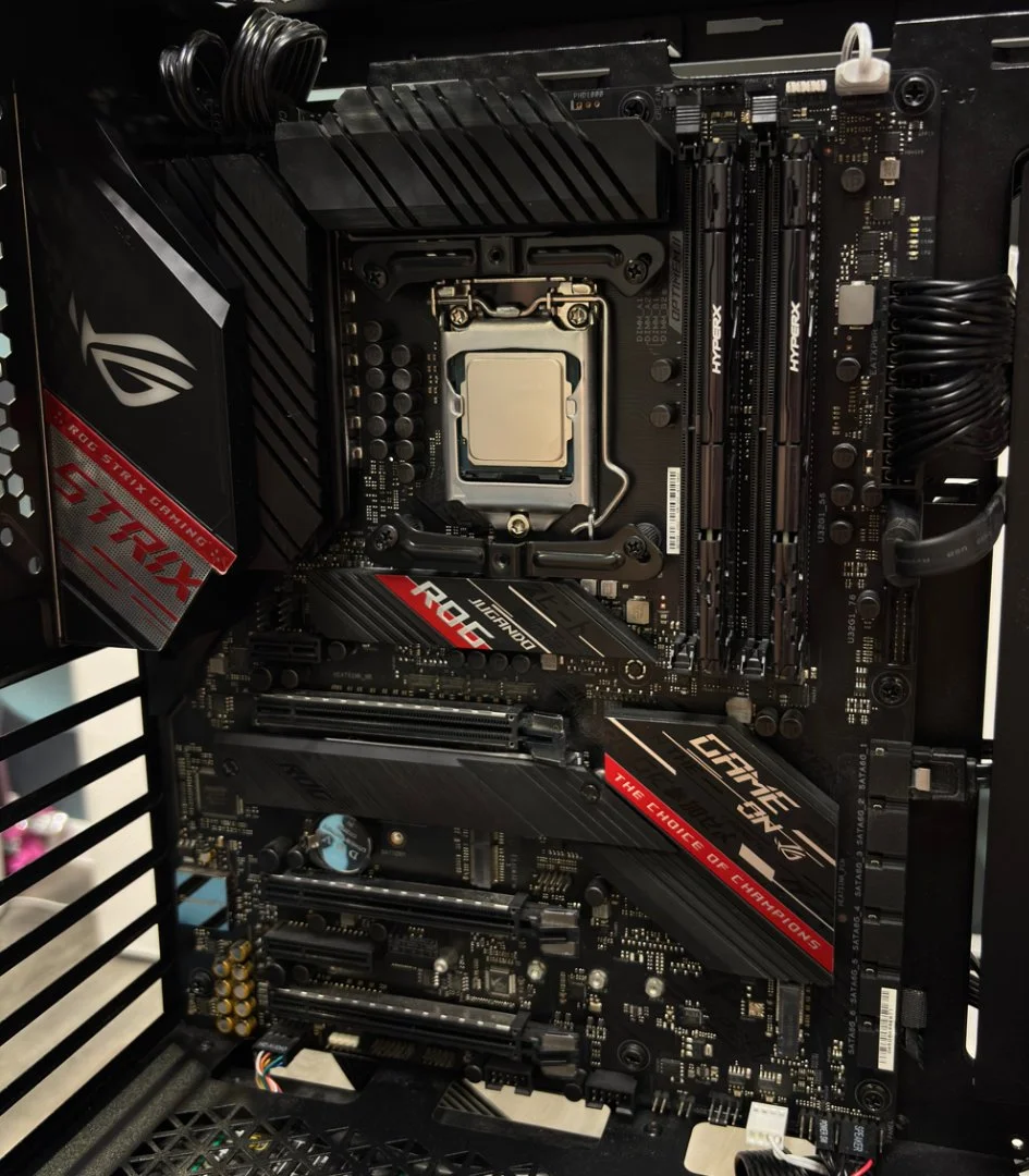 Комплект i7-10700K / Z490 strix / 16GB Kingston - миниатюра 2