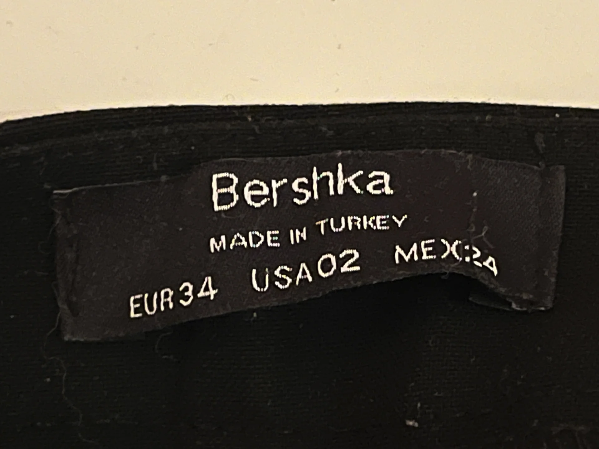 Брюкт женскте Bershka черные - миниатюра 4