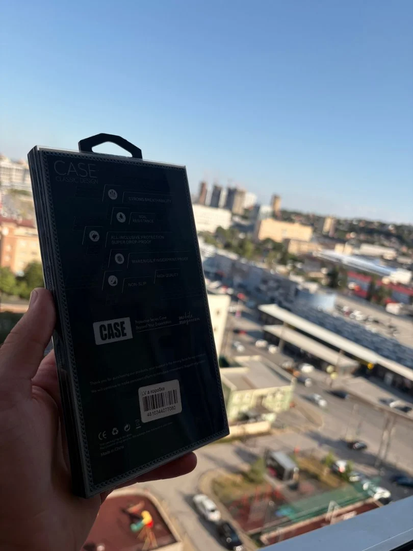 Чехол на iPhone 11 Louis Vuitton - миниатюра 2