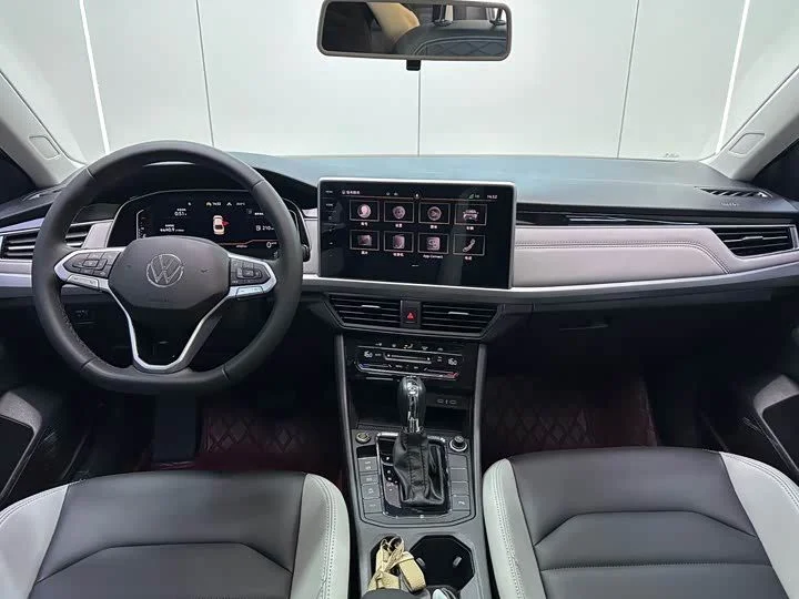 Volkswagen Bora - миниатюра 6