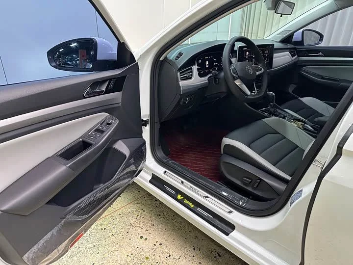 Volkswagen Bora - миниатюра 10