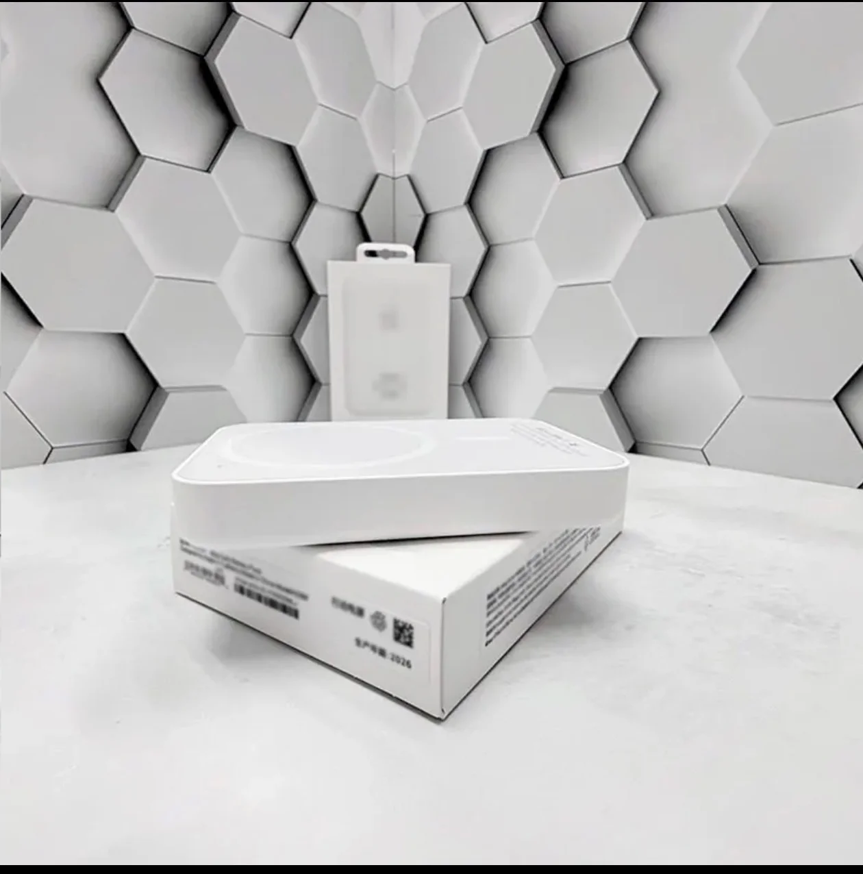 Apple MagSafe Battery Pack бесплатно - миниатюра 3