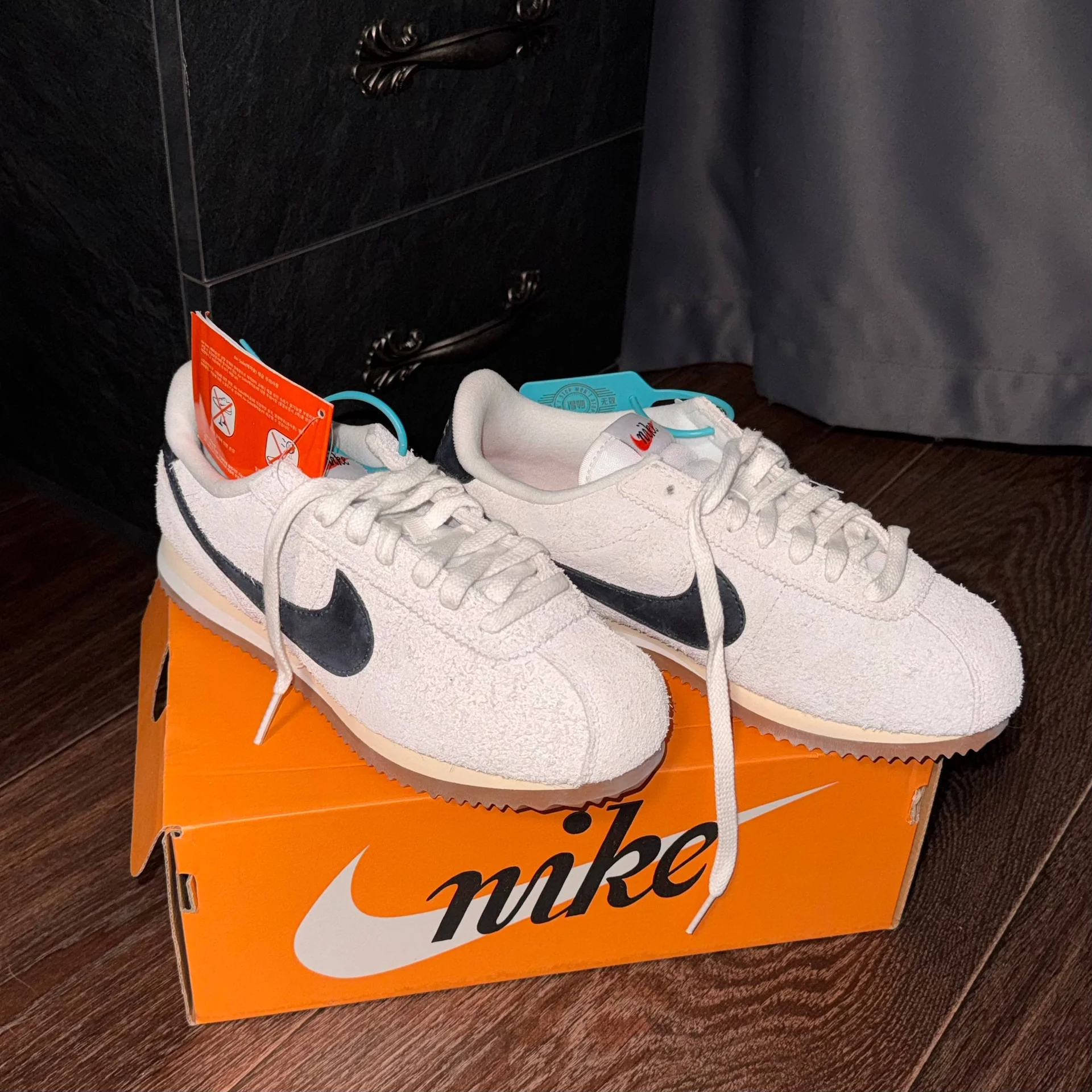 Кроссовки Nike Cortez женские - изображение 1