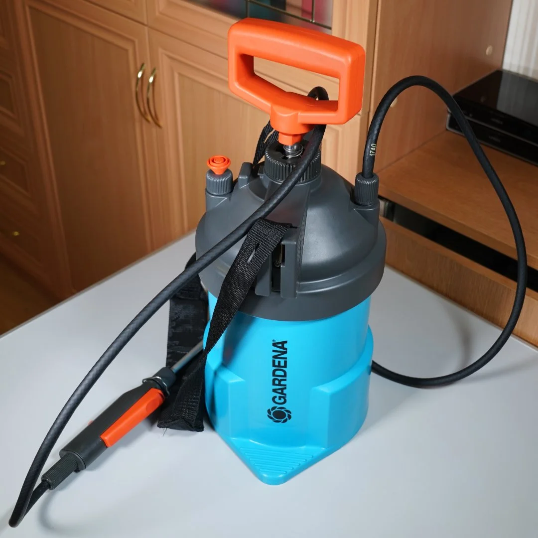 Опрыскиватель садовый помповый Gardena Comfort 3 л