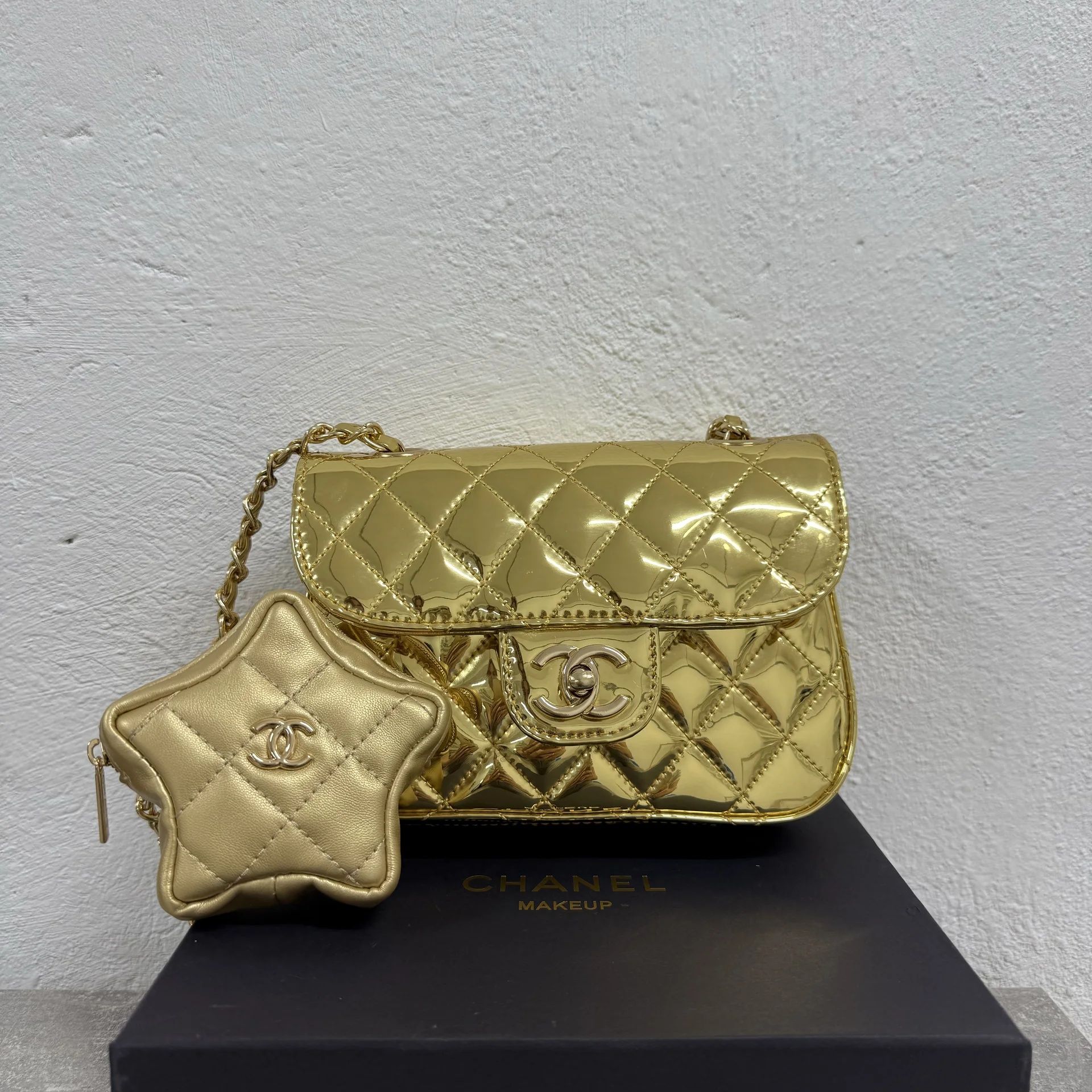 Сумка Chanel косметичка makeup bag - изображение 1