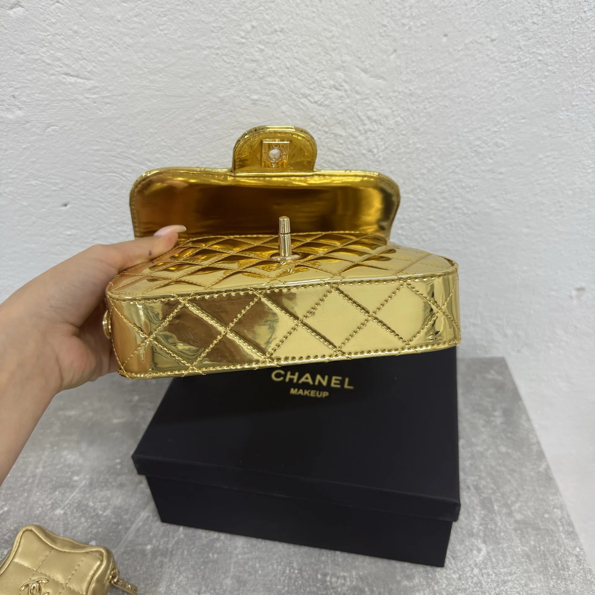 Сумка Chanel косметичка makeup bag - миниатюра 9