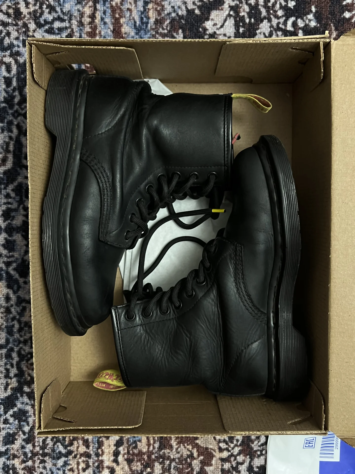 редкие ботинки Dr. Martens x Sex Pistols - миниатюра 2