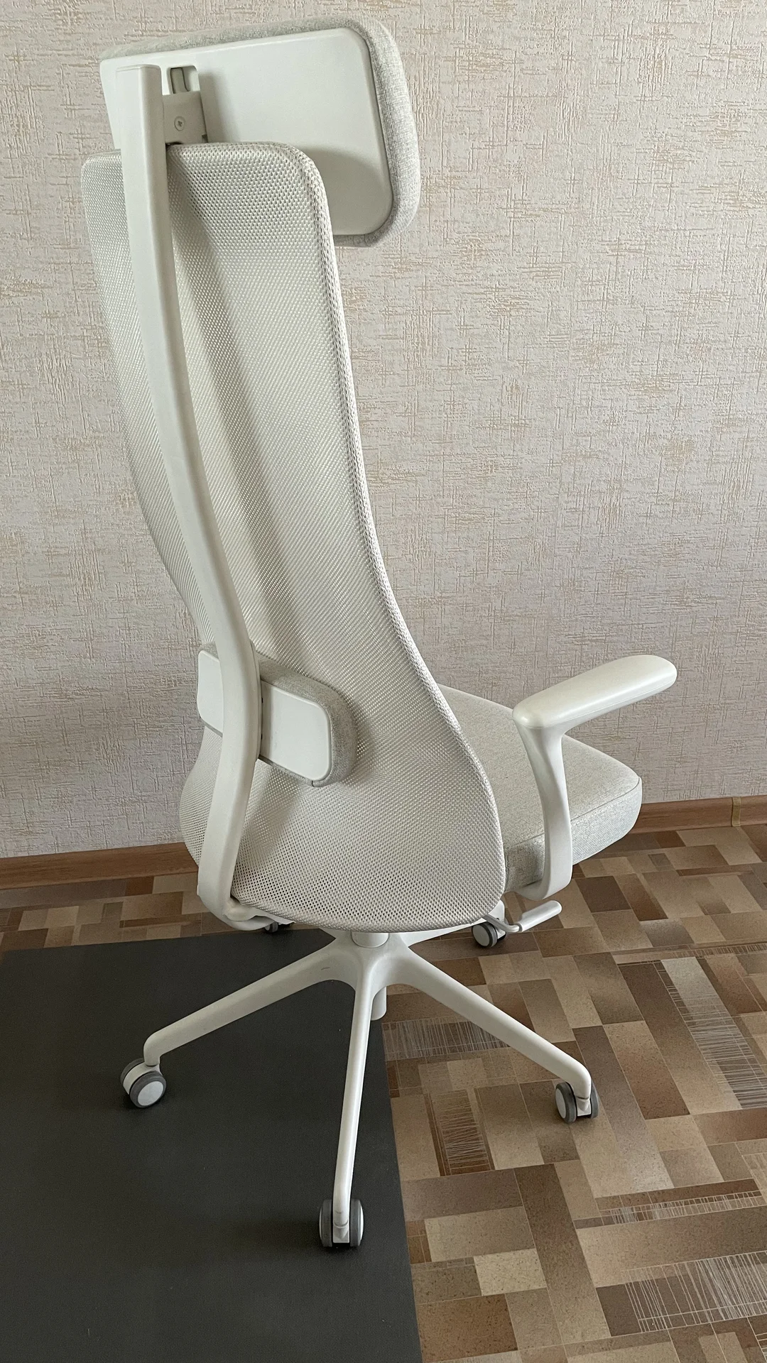 Офисное кресло IKEA jarvfjallet - миниатюра 2