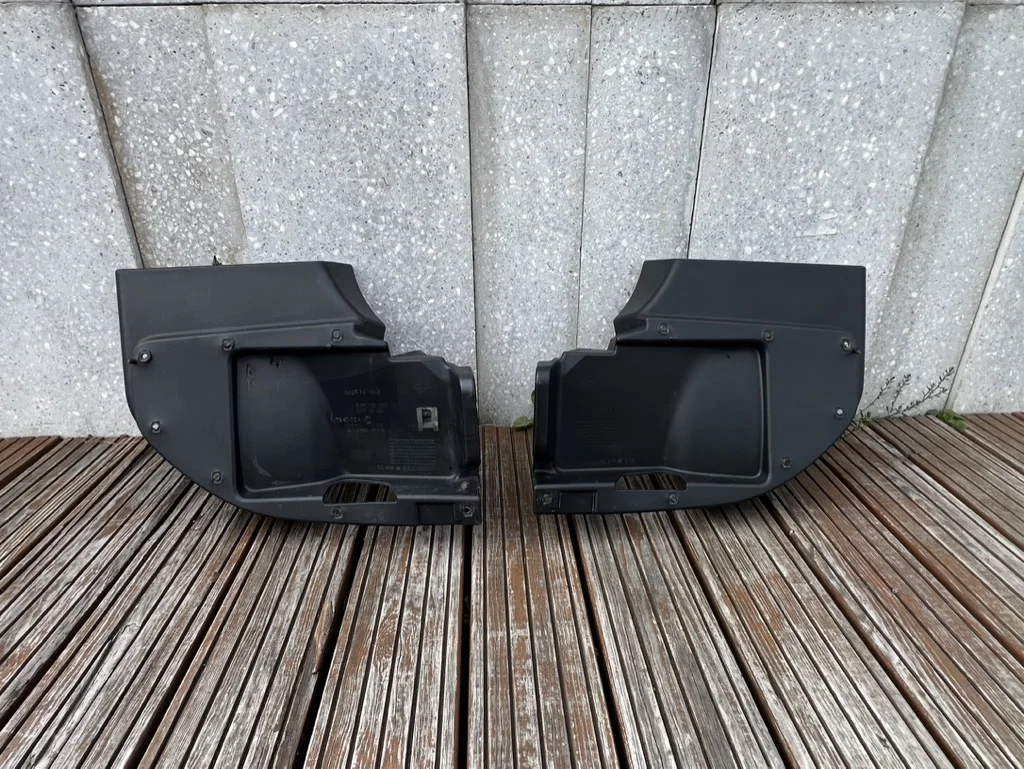 Накладки переднего бампера левая + правая 68293878AB 68293879AB  - для Jeep Wrangler 4 JL