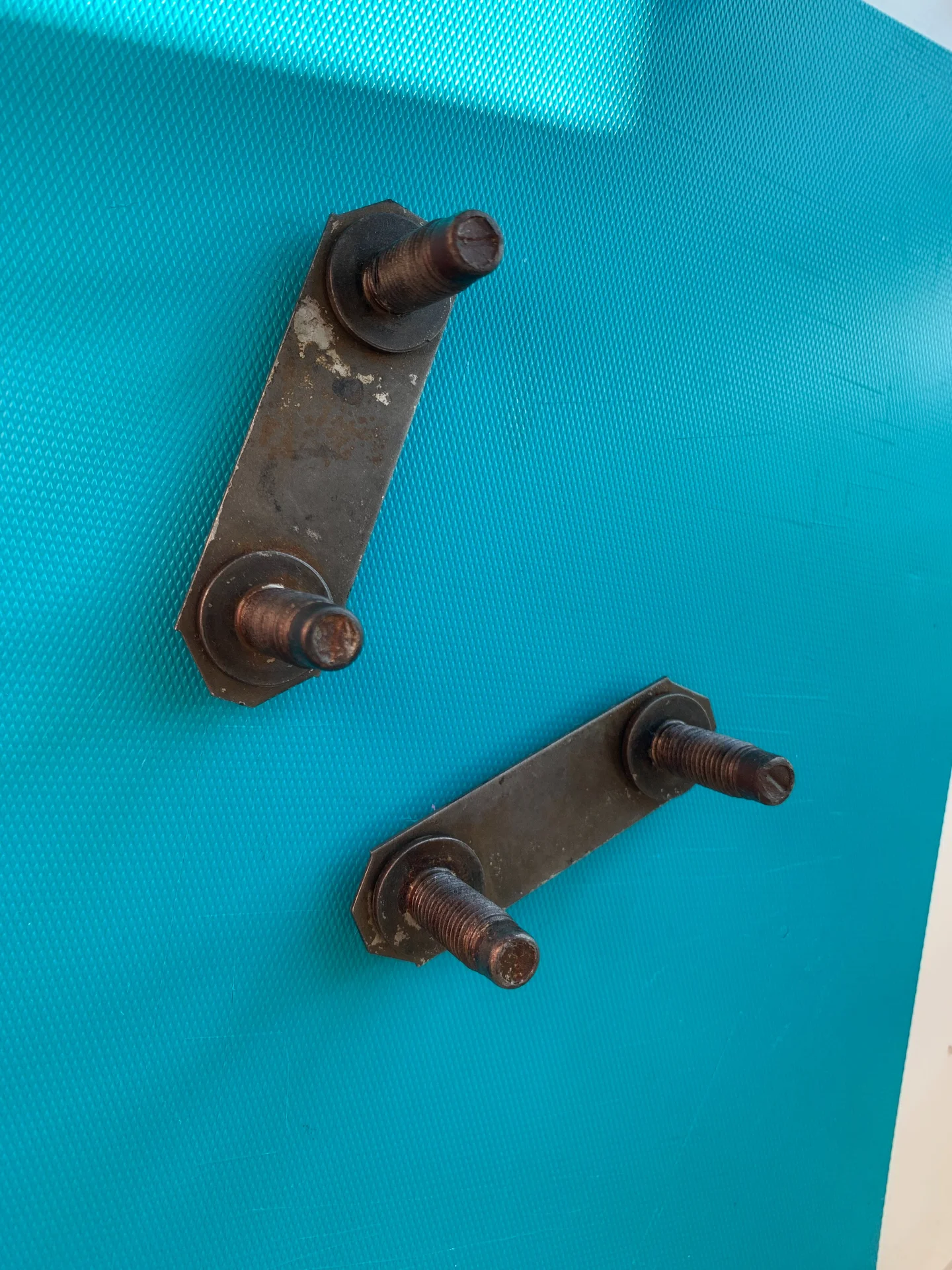 Болты переднего бампера на плашках Jeep Wrangler JL - 06511312AA - миниатюра 3