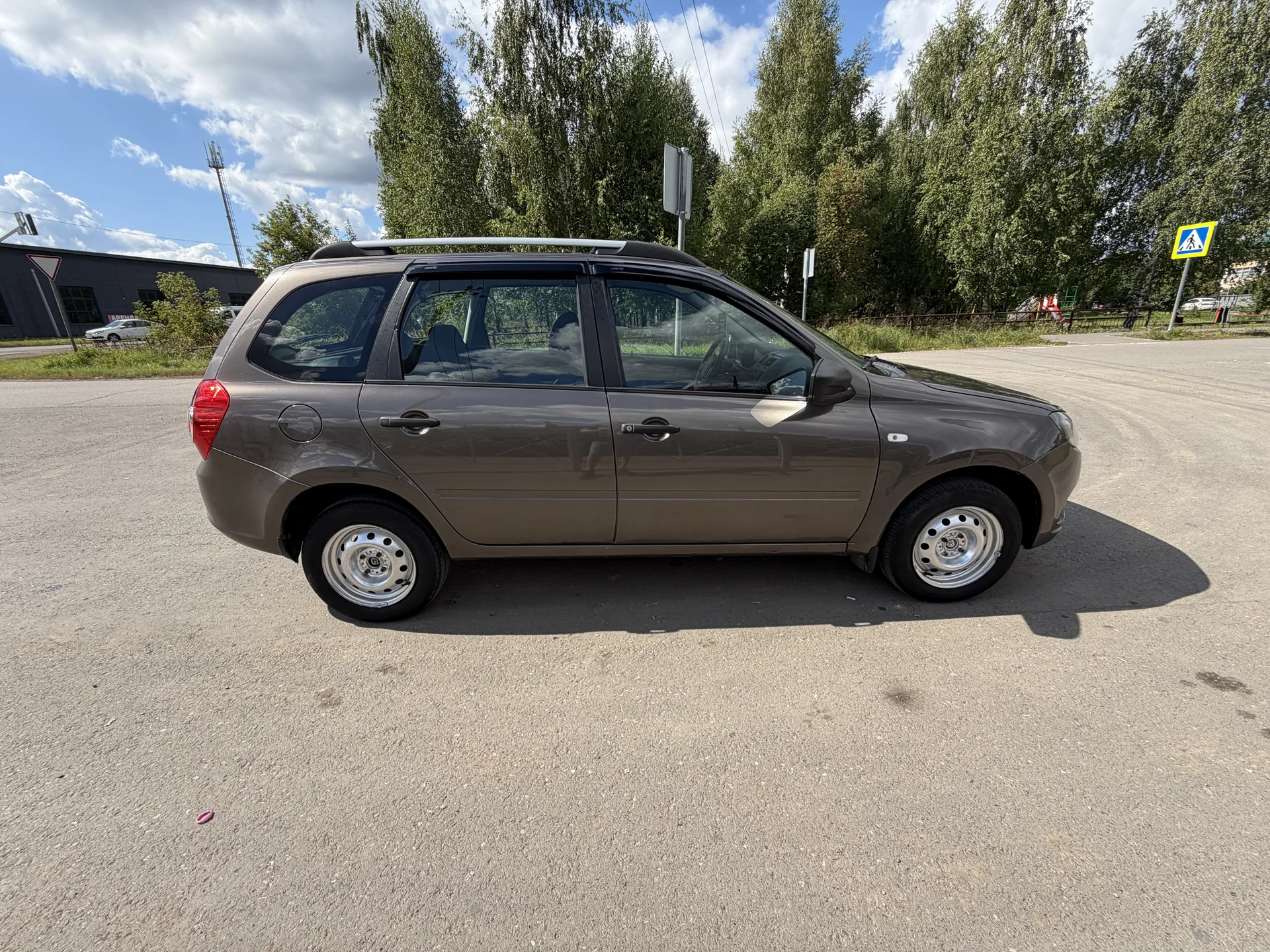 Lada Granta - миниатюра 3