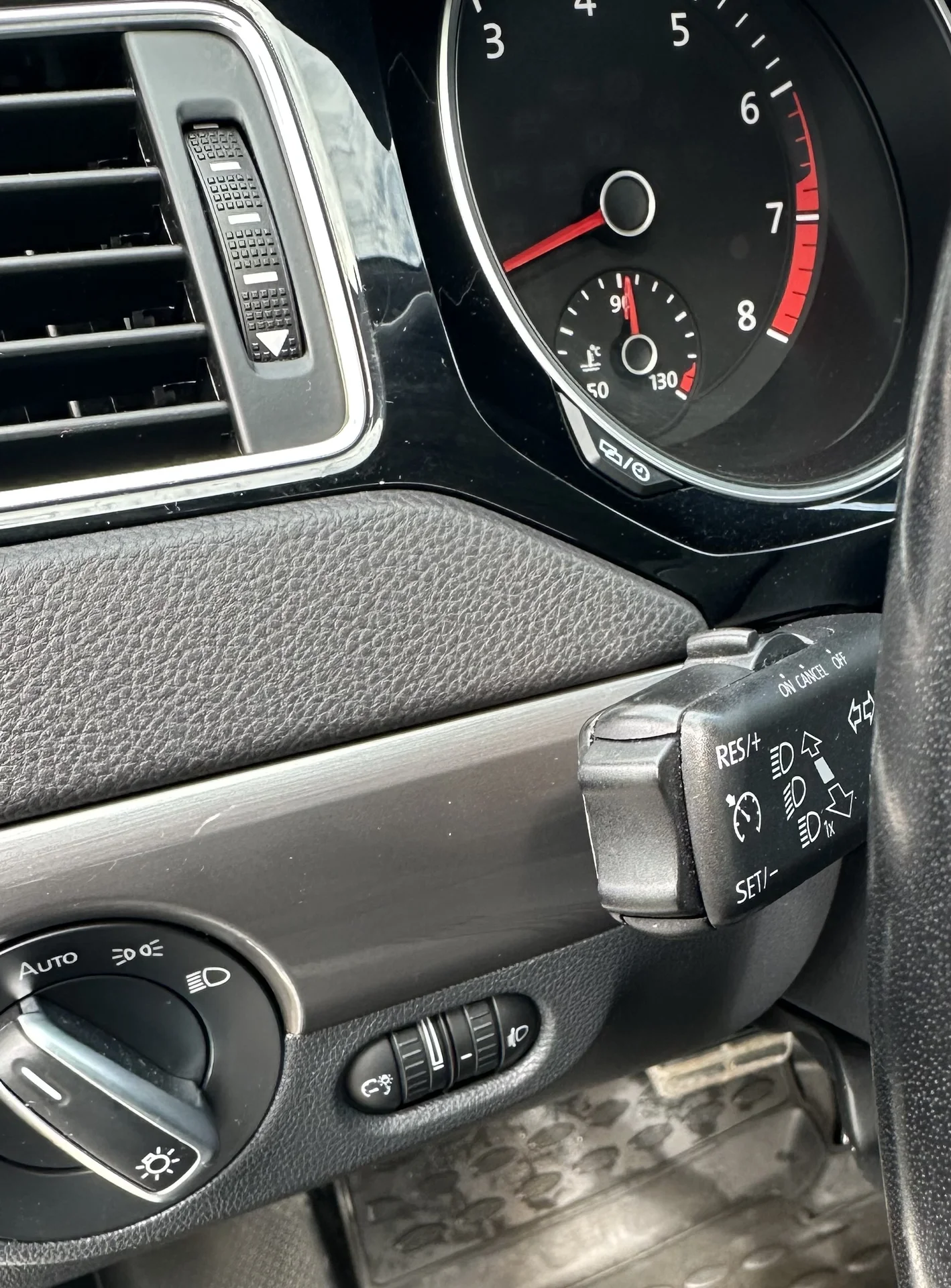 volkswagen jetta 6 - миниатюра 9