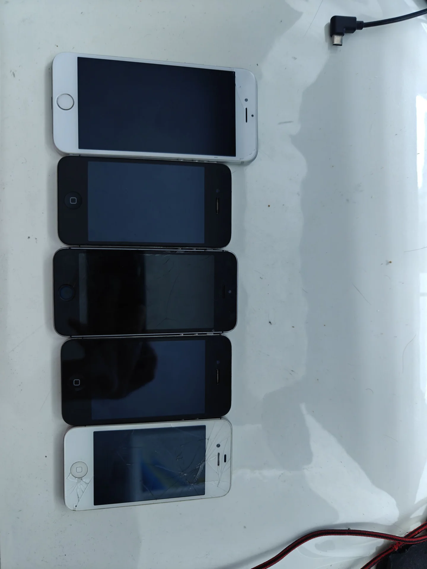 лот iPhone - изображение 1
