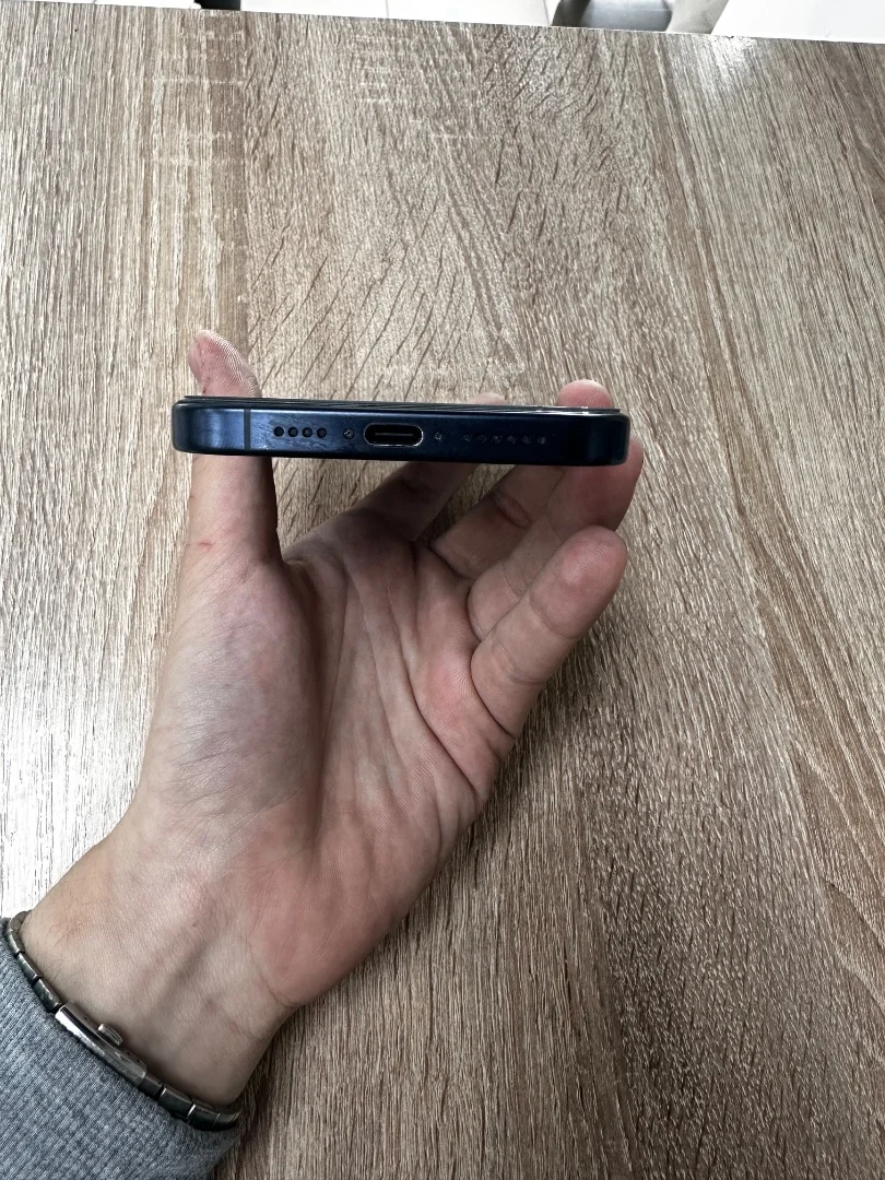 iPhone 15 Pro Max - миниатюра 4