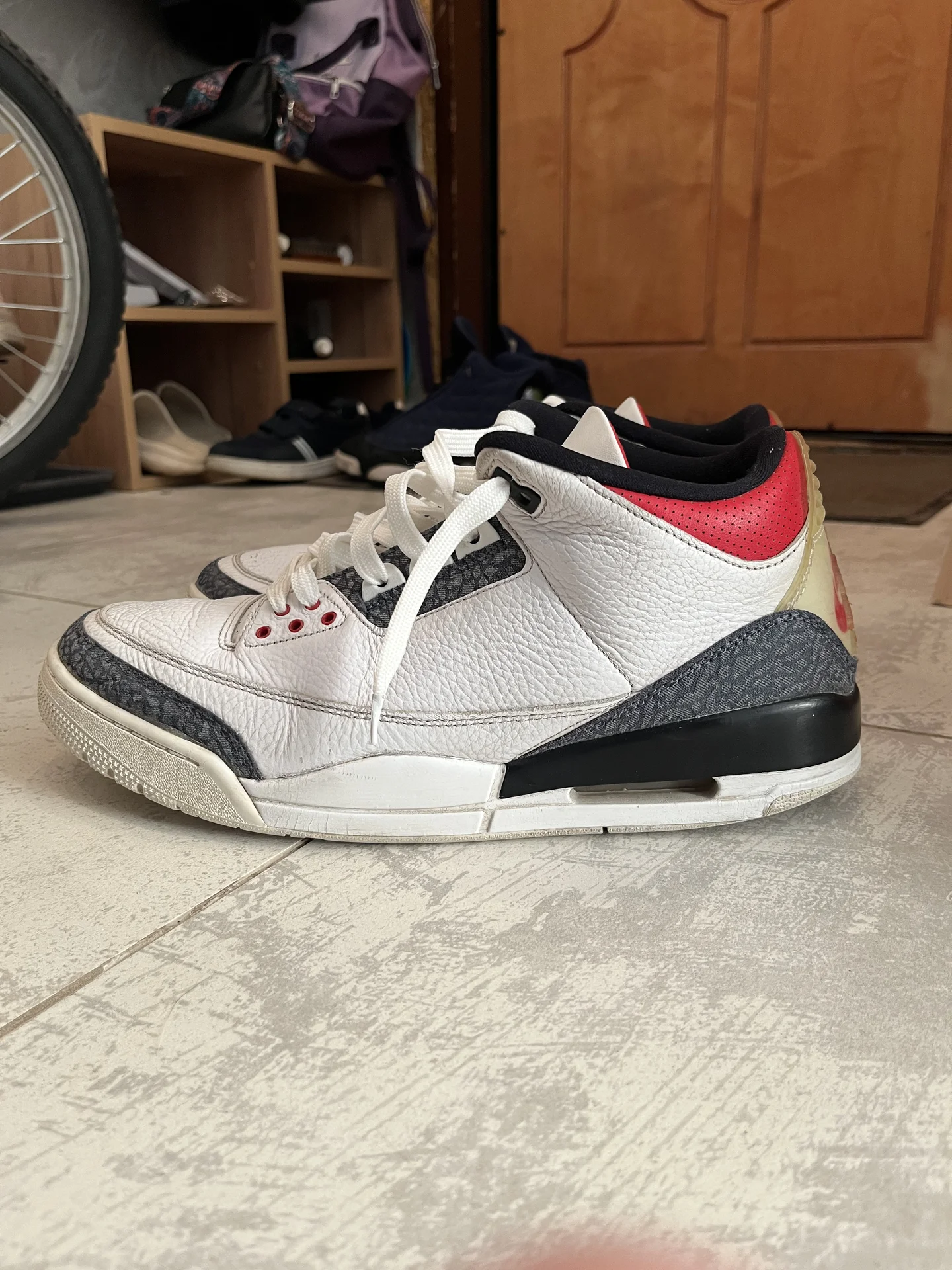 Кроссовки Air Jordan 3 - миниатюра 3