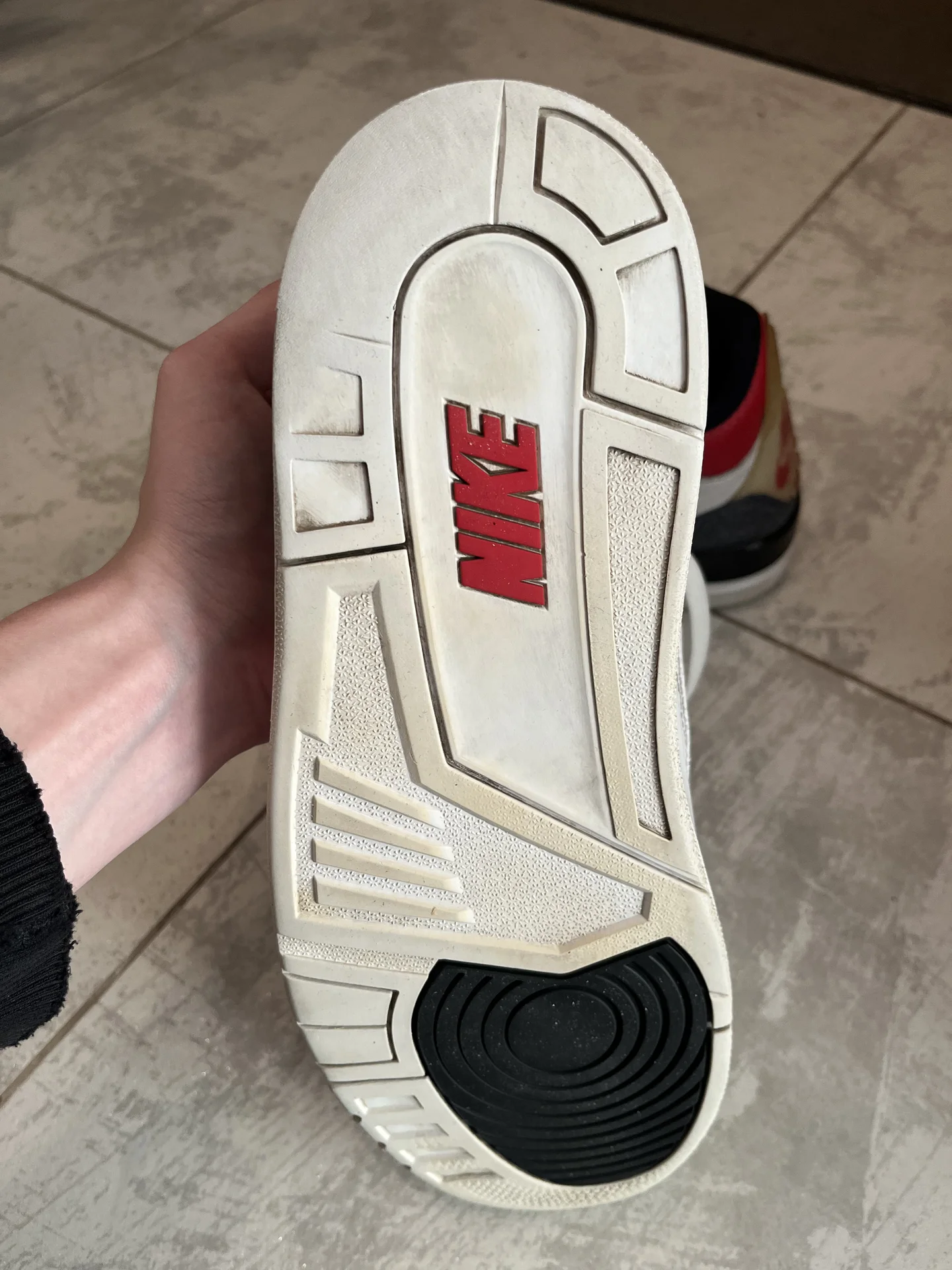 Кроссовки Air Jordan 3 - миниатюра 4