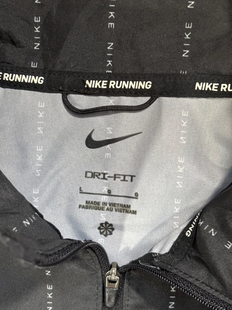 Ветровка Nike / L черная, оригинал - миниатюра 2