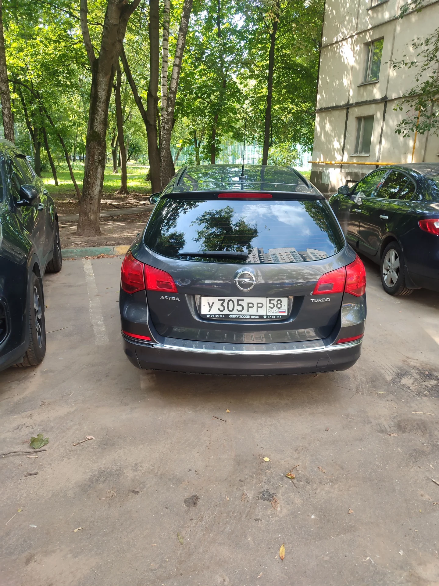 автомобиль Opel - миниатюра 3