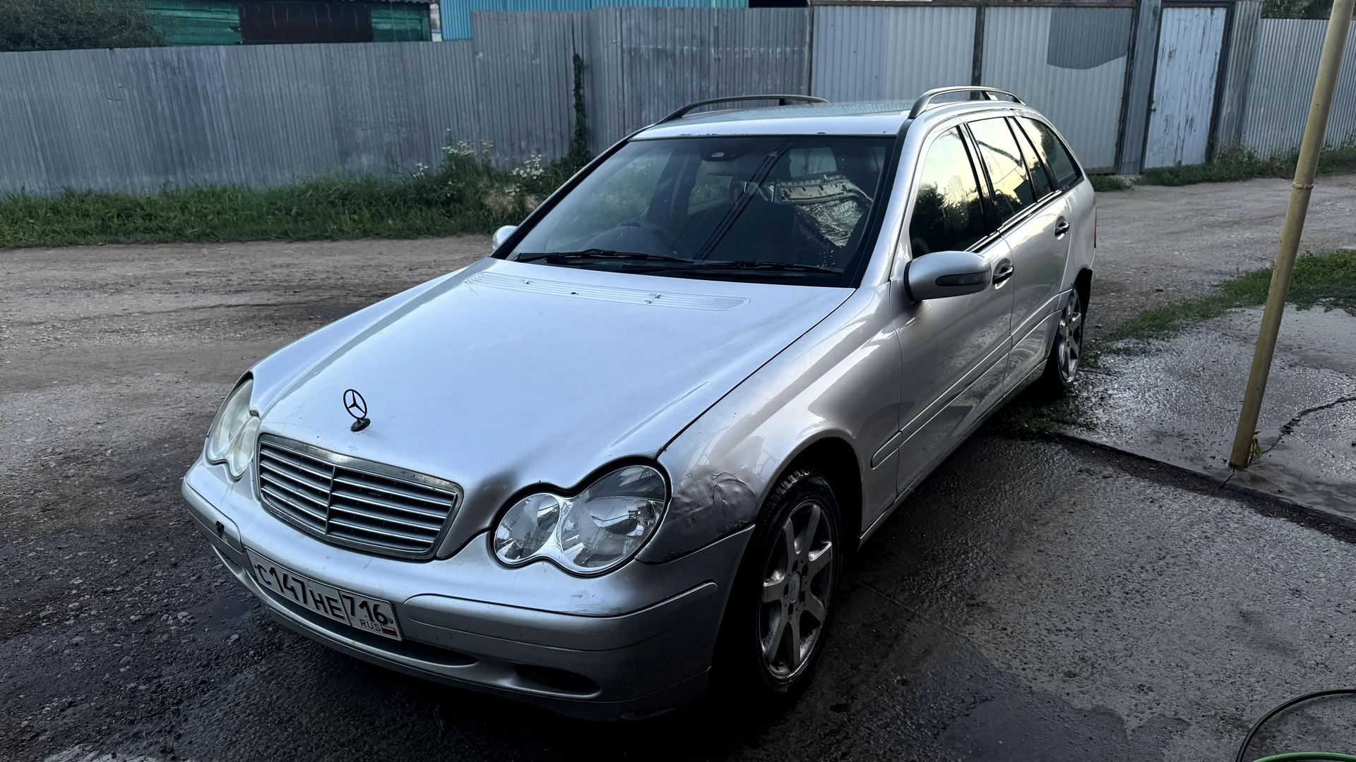 Mercedes c180 - миниатюра 2