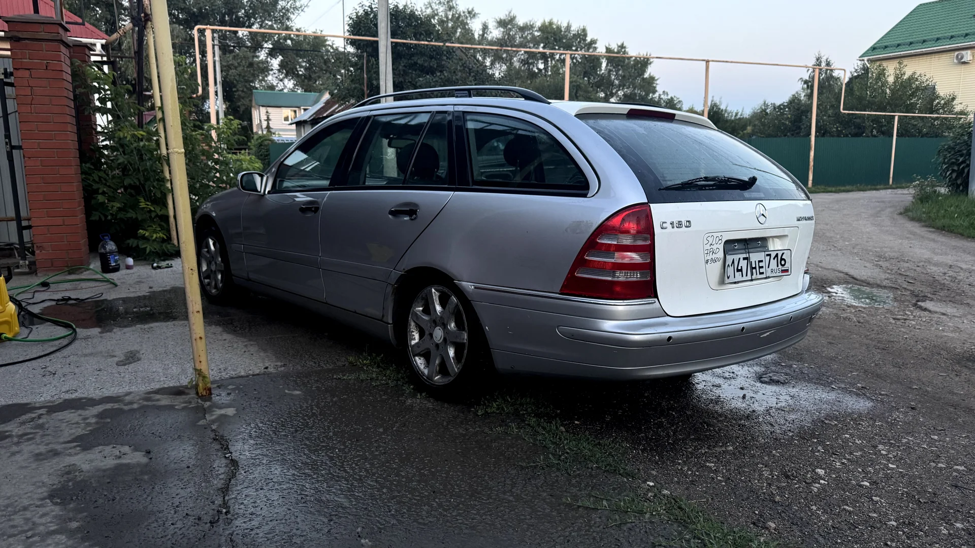 Mercedes c180 - миниатюра 3